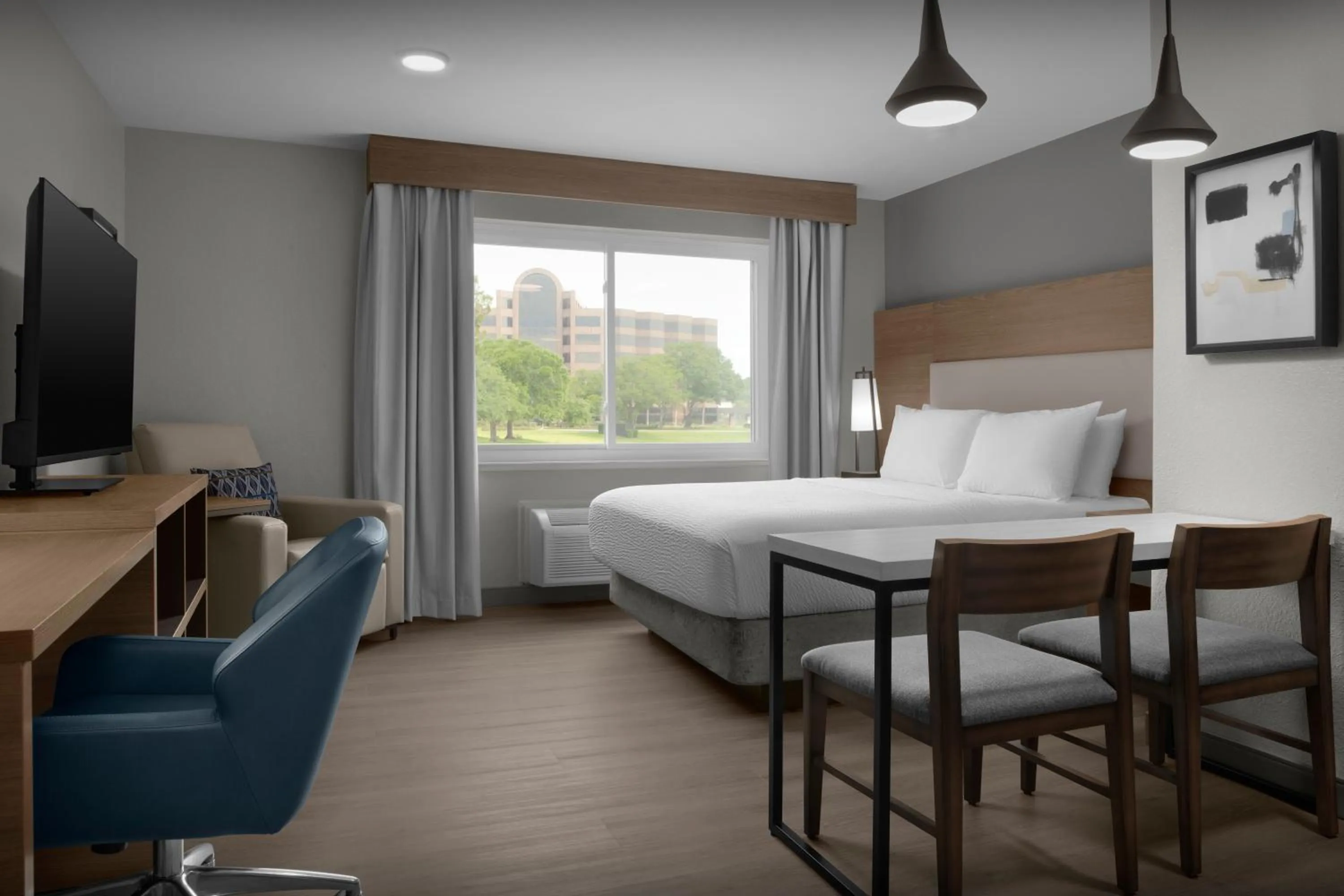 Photo of the whole room, Bed in Candlewood Suites Jacksonville Southpoint