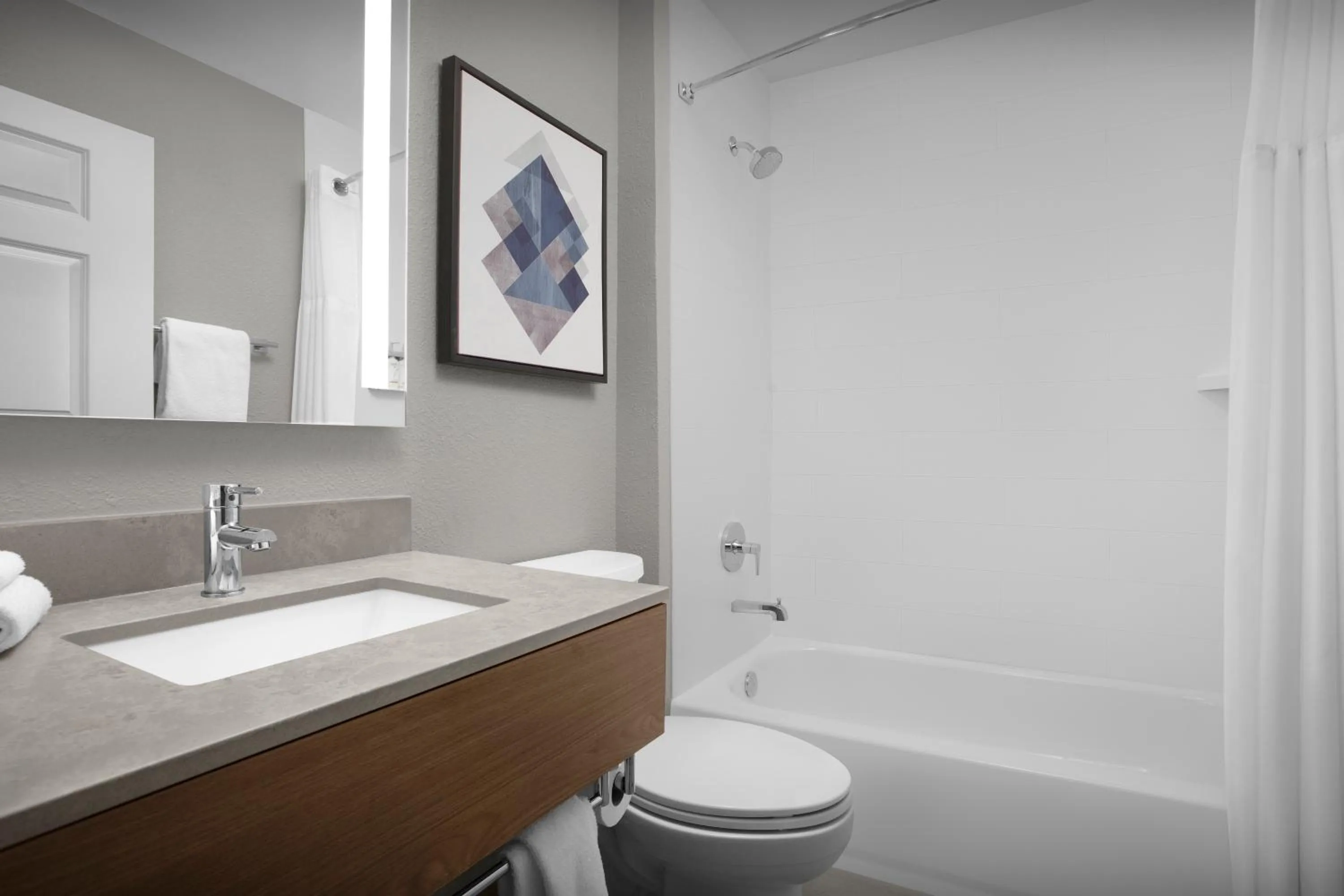 Shower in Candlewood Suites Jacksonville Southpoint