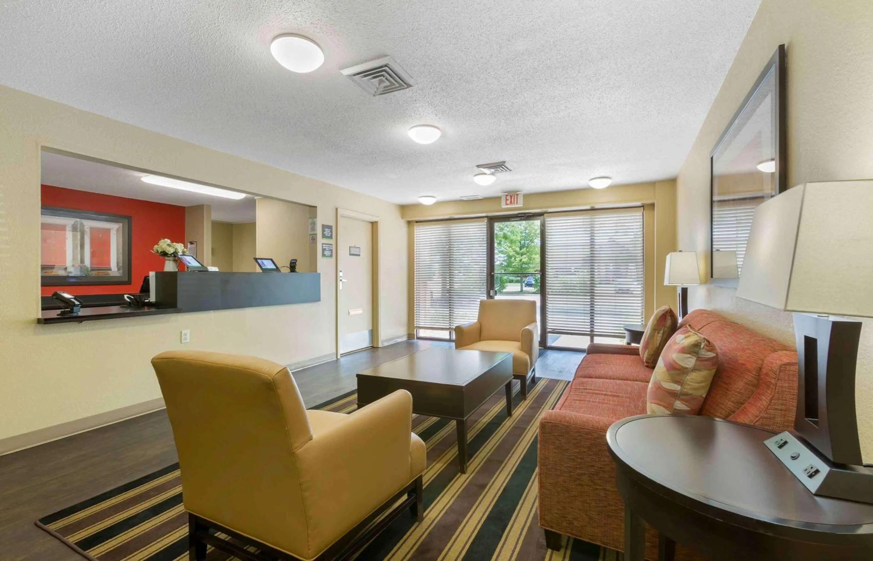 Lobby or reception in Extended Stay America Suites - Toledo - Maumee