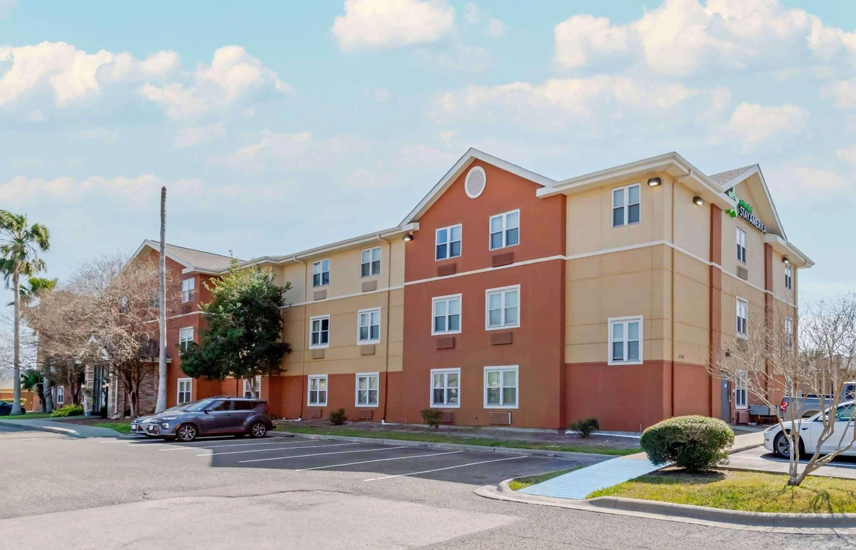 Property building in Extended Stay America Suites - Corpus Christi - Staples