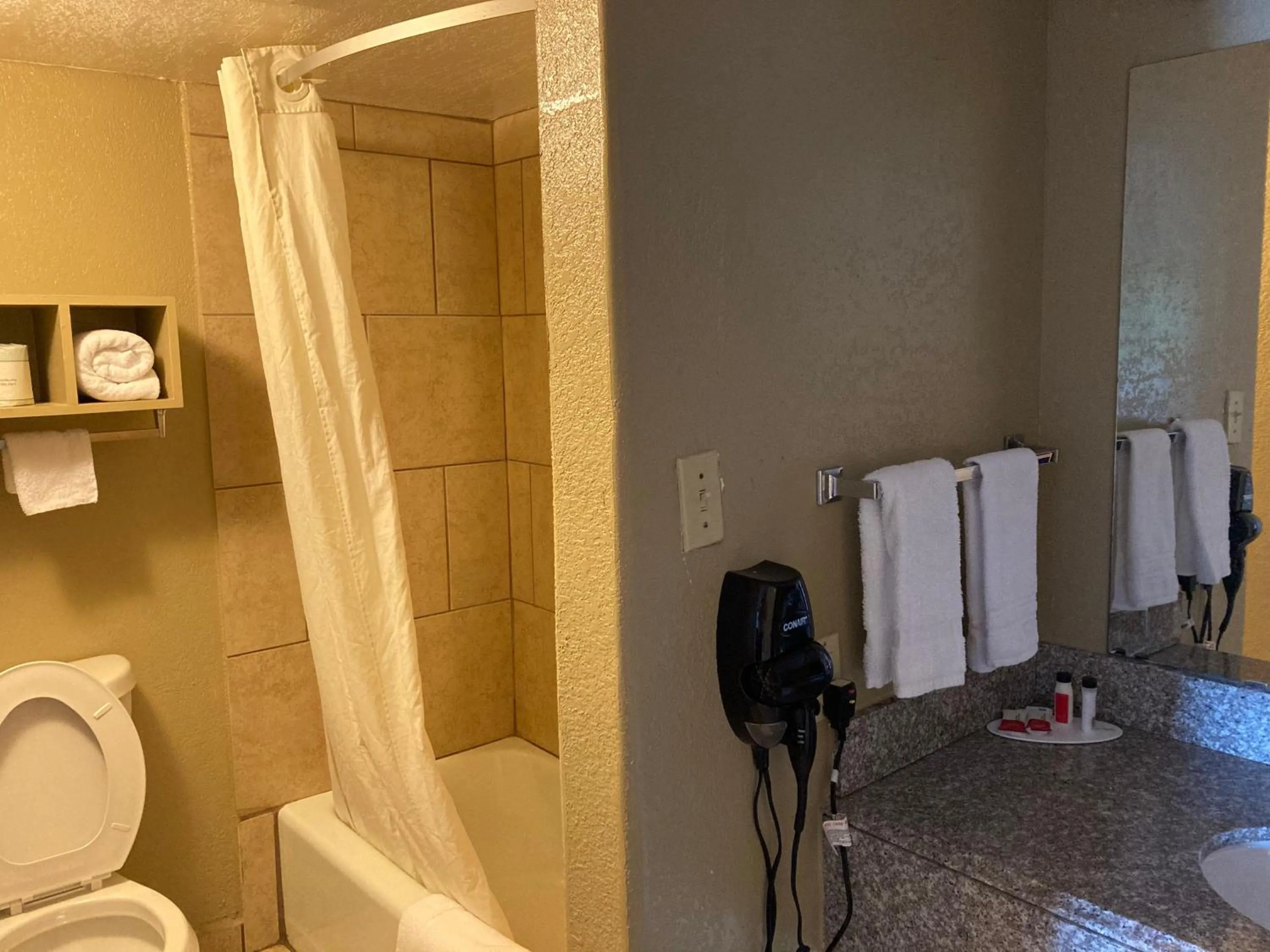 Bathroom in Super 8 by Wyndham Little Rock/North/Airport