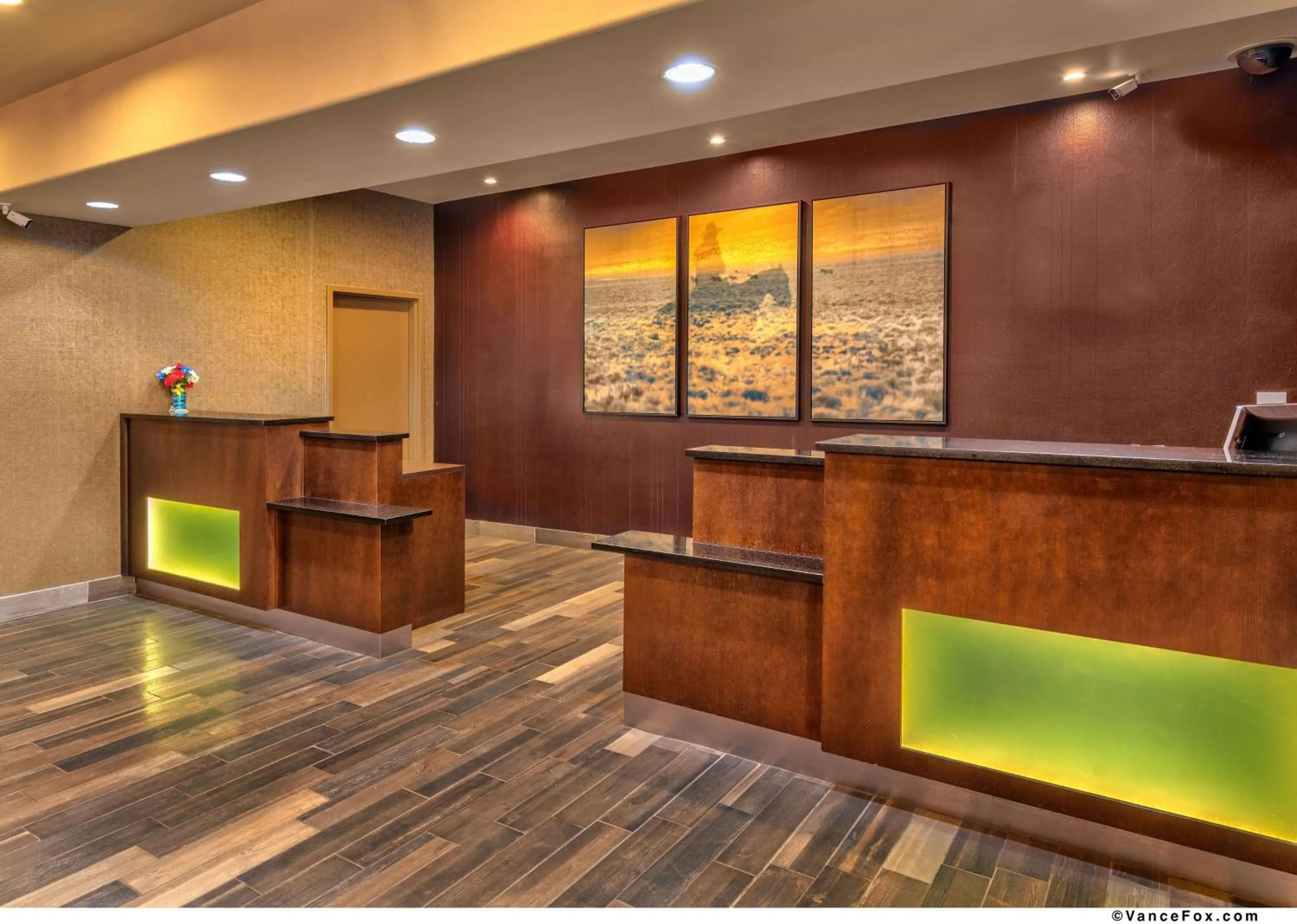Lobby or reception in SureStay Hotel by Best Western Lovelock