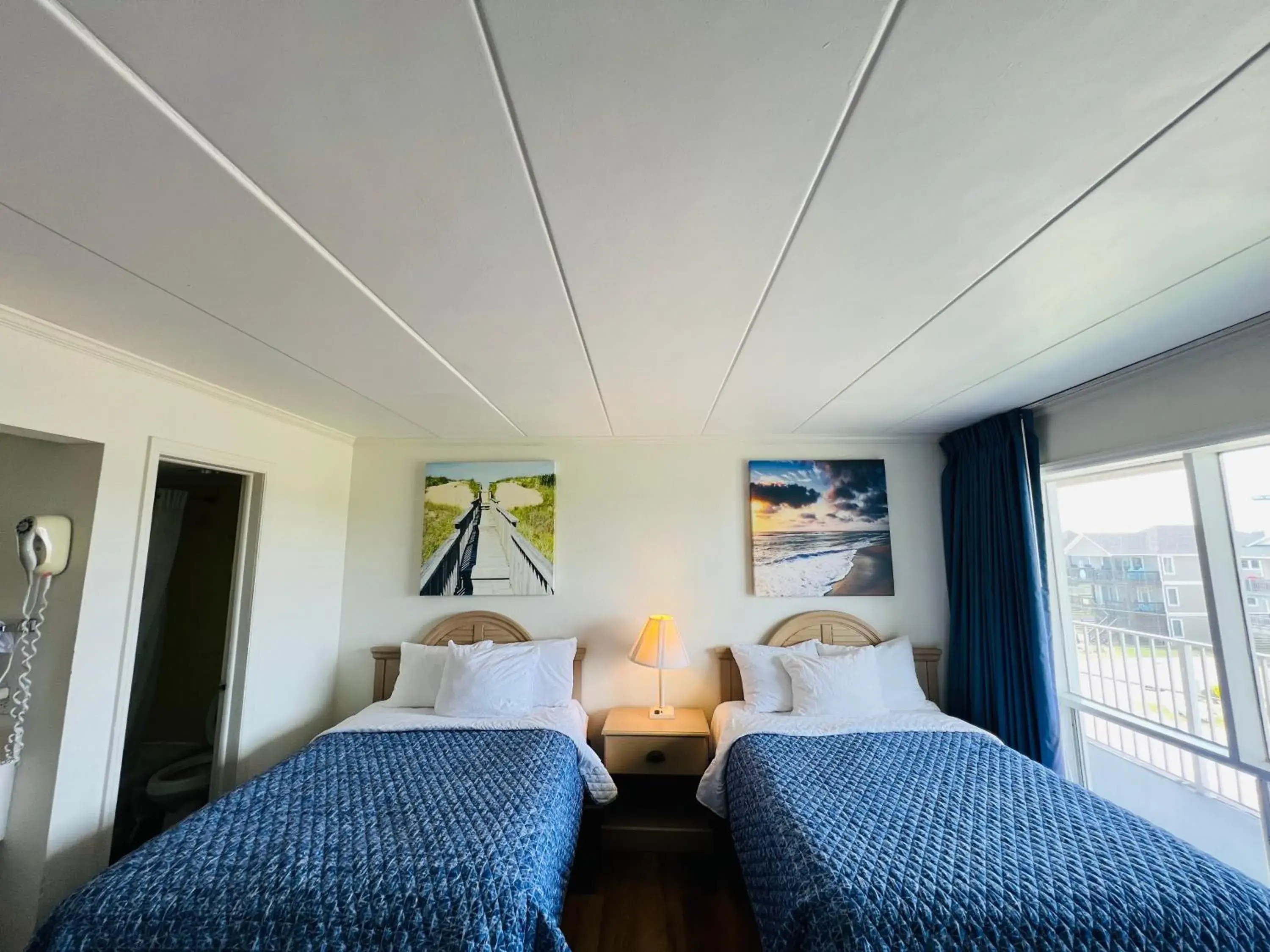 Deluxe Suite with Sea View - single occupancy in Mariner Inn And Suites Deluxe Suite with Sea View - single occupancy in Mariner Inn And Suites