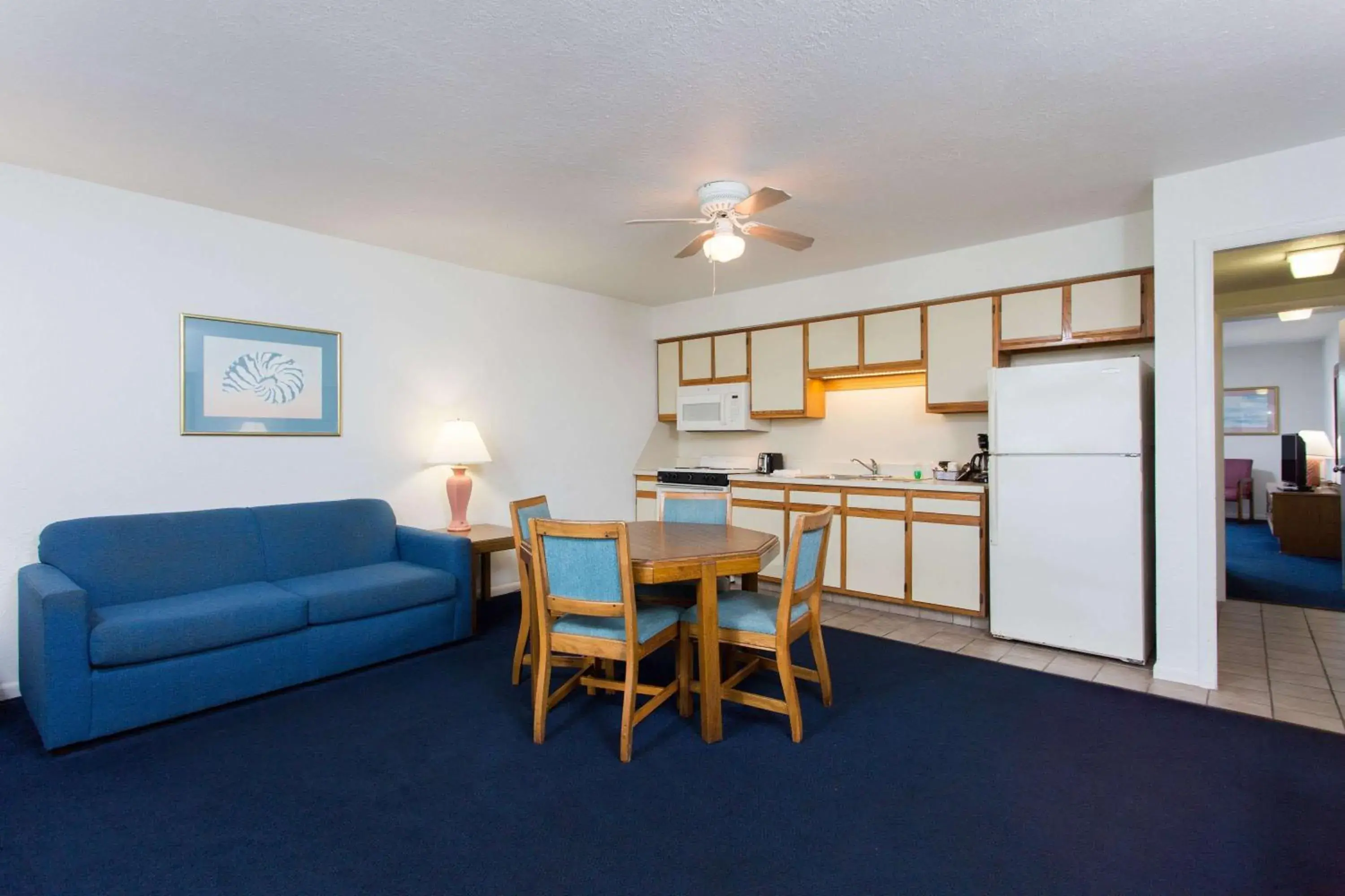 Suite with Two Double Beds - single occupancy - Non-Smoking Across the street from ocean in Mariner Inn And Suites Suite with Two Double Beds - single occupancy - Non-Smoking Across the street from ocean in Mariner Inn And Suites