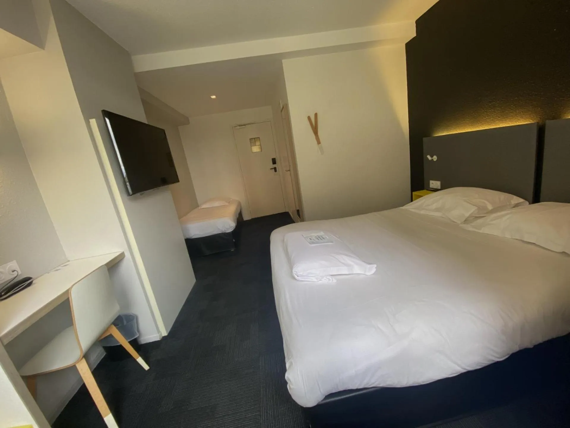 Photo of the whole room, Bed in Kyriad Hotel Brest