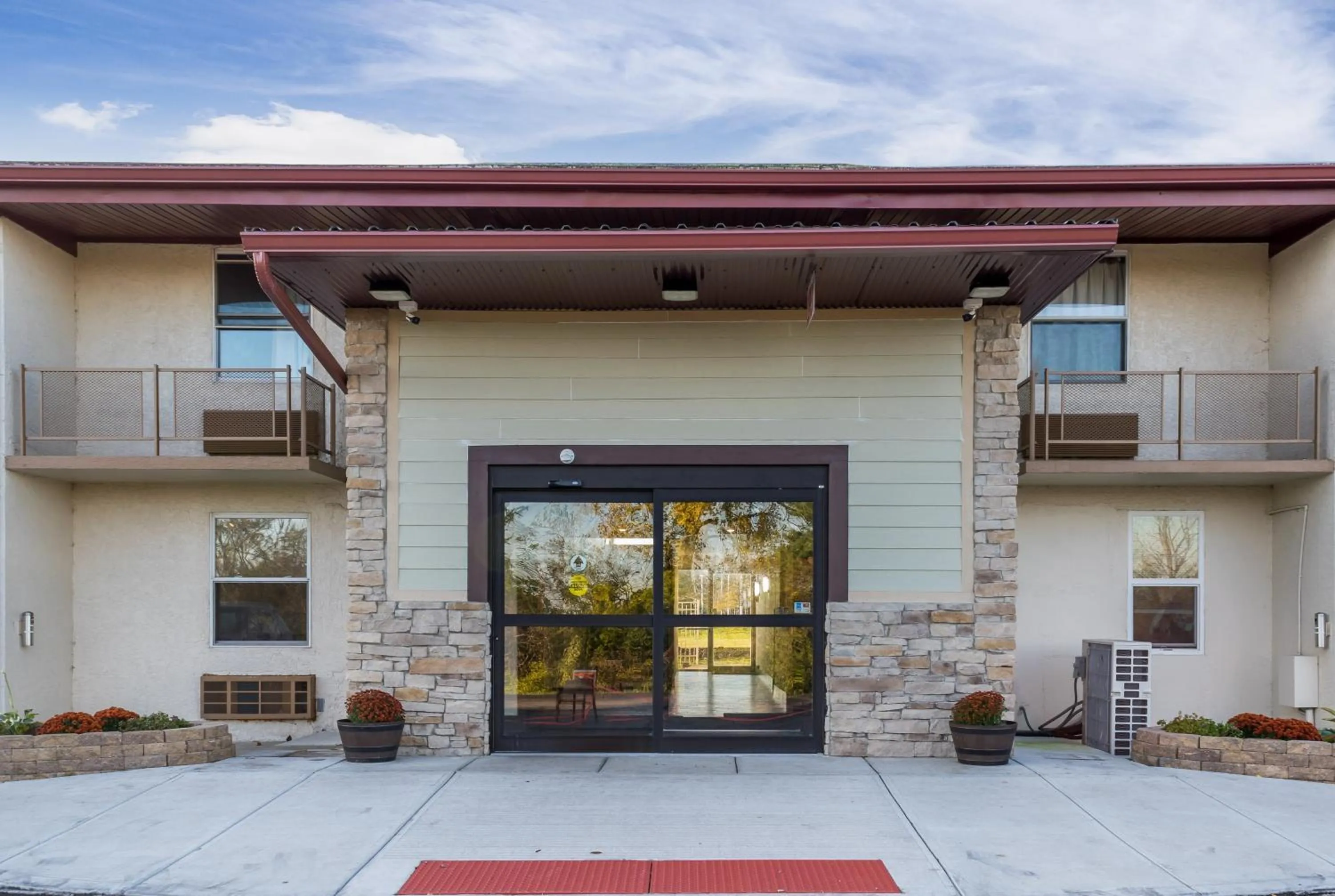 Property building in Red Roof Inn Richmond, IN