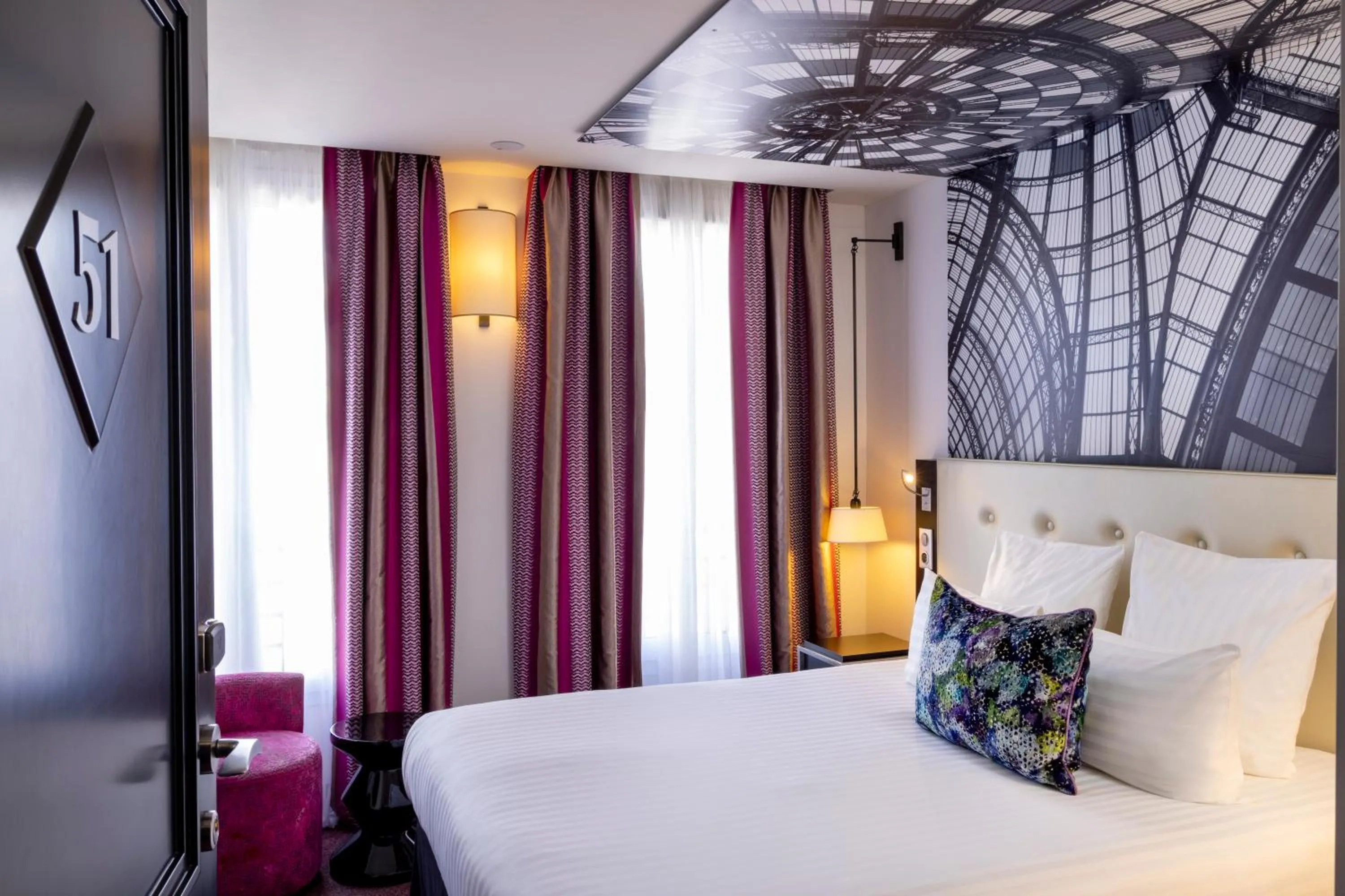 Bedroom, Bed in Hôtel Gustave