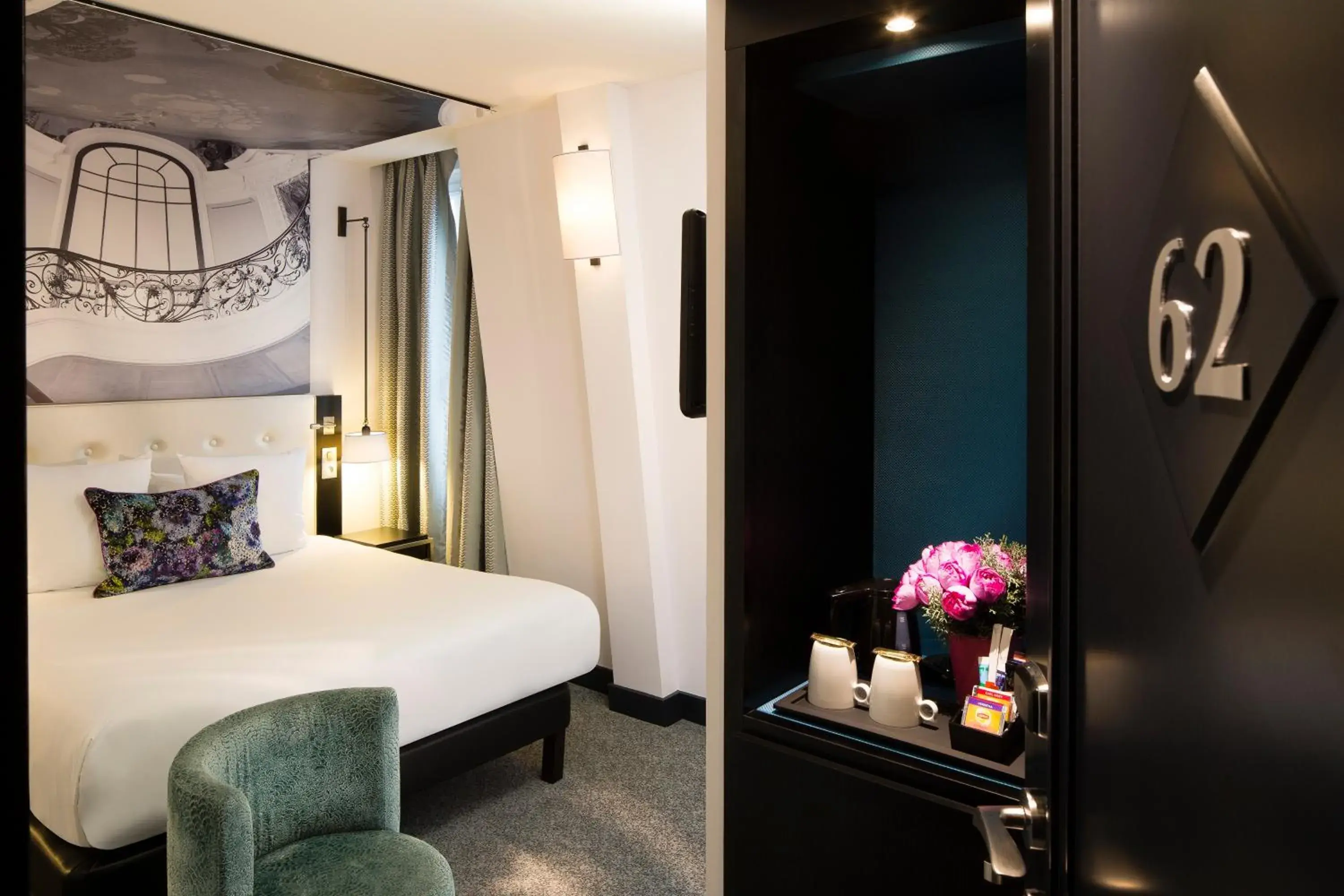 Classic Double Room in Hôtel Gustave Classic Double Room in Hôtel Gustave