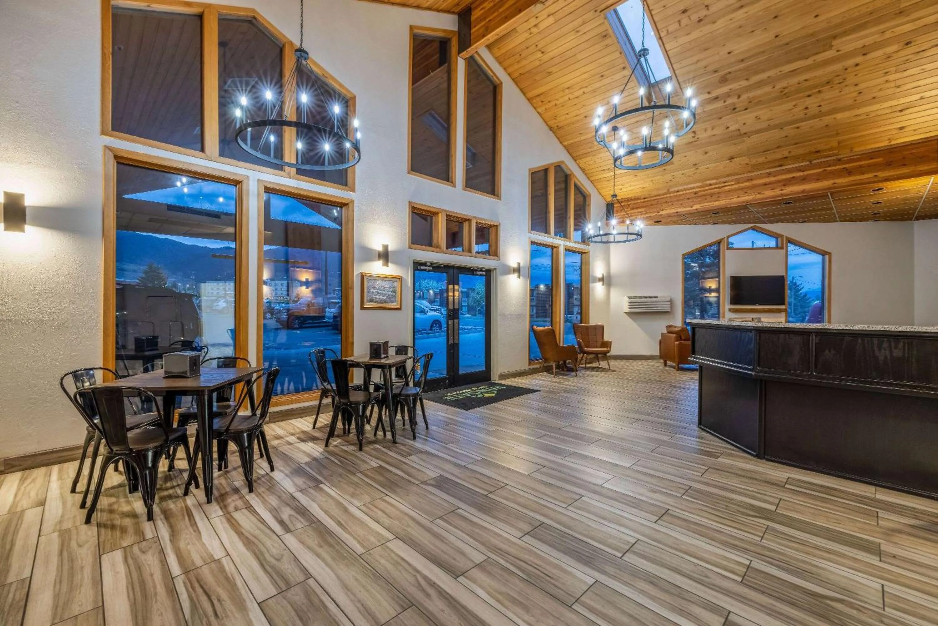 Lobby or reception in Wingate by Wyndham Butte City Center