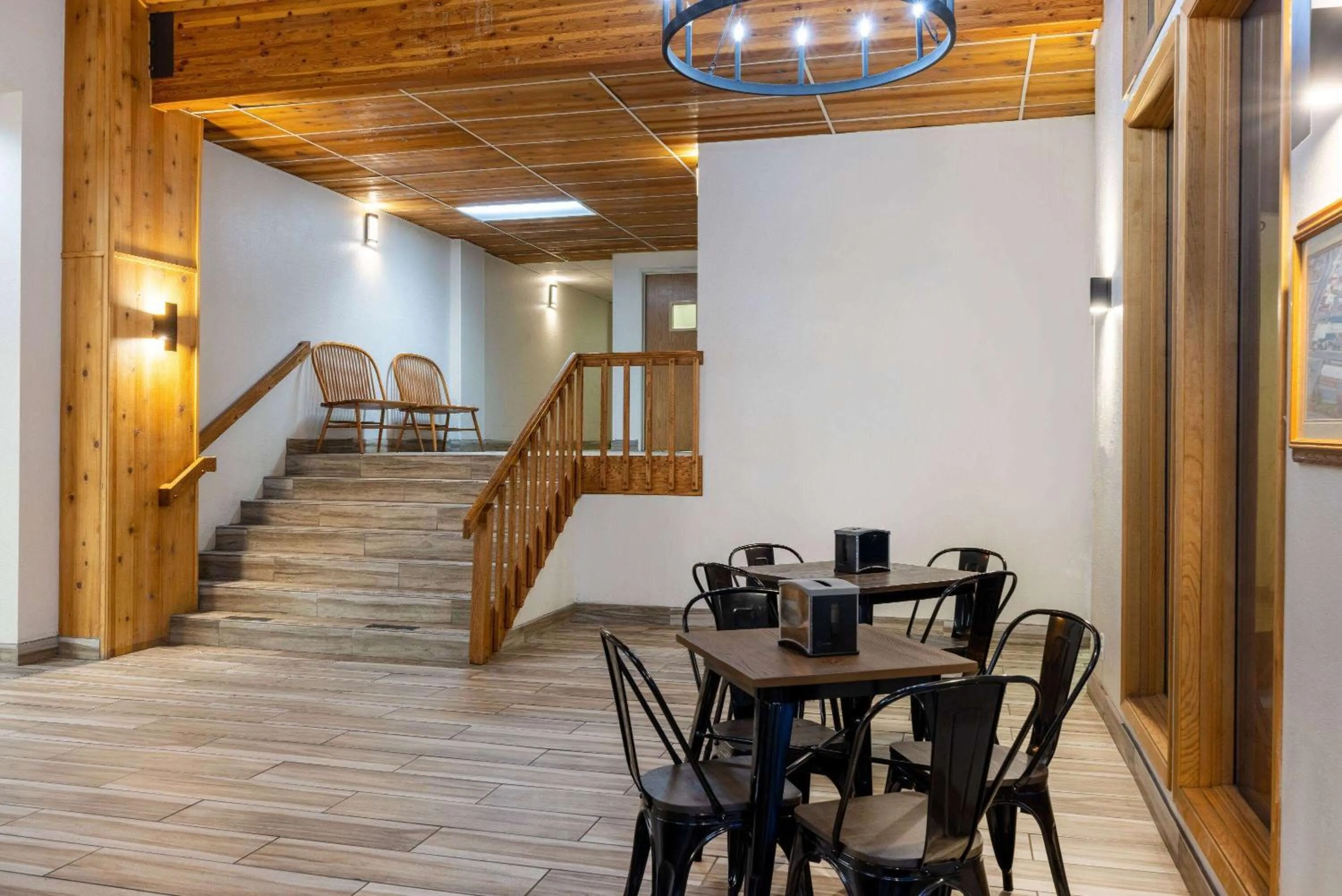 Lobby or reception in Wingate by Wyndham Butte City Center