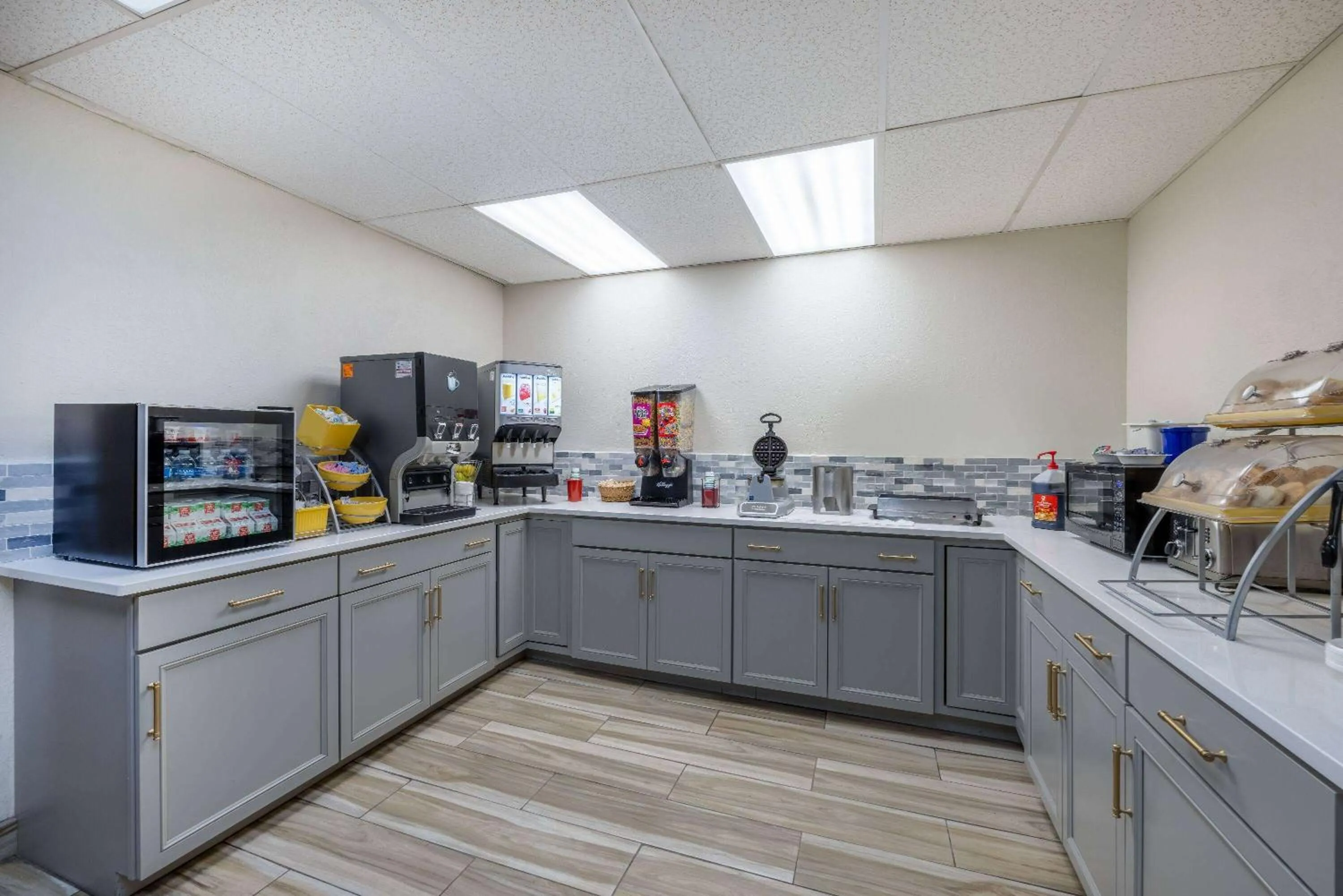 Breakfast in Wingate by Wyndham Butte City Center