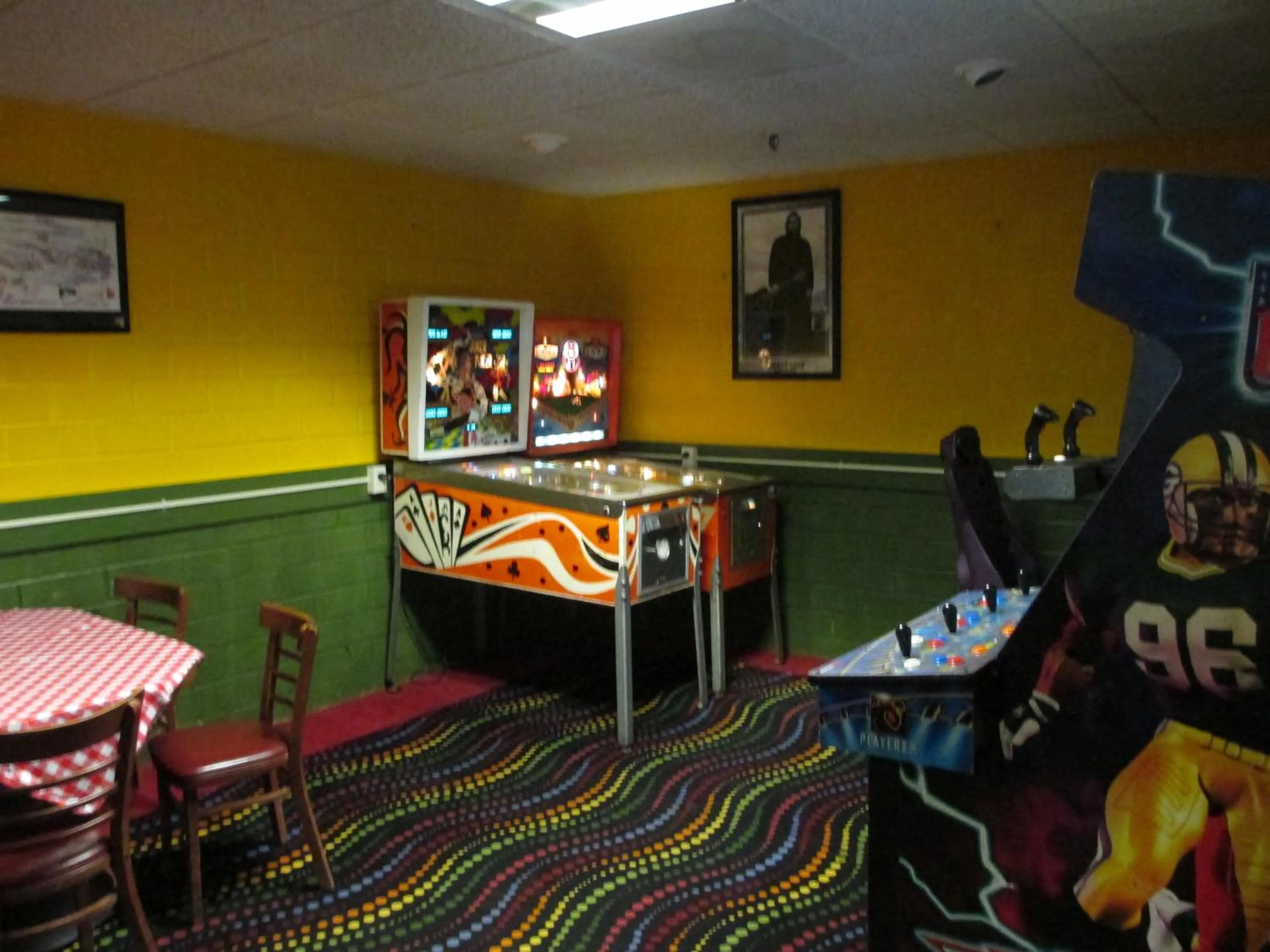 Restaurant/places to eat in Americas Best Value Inn Billings