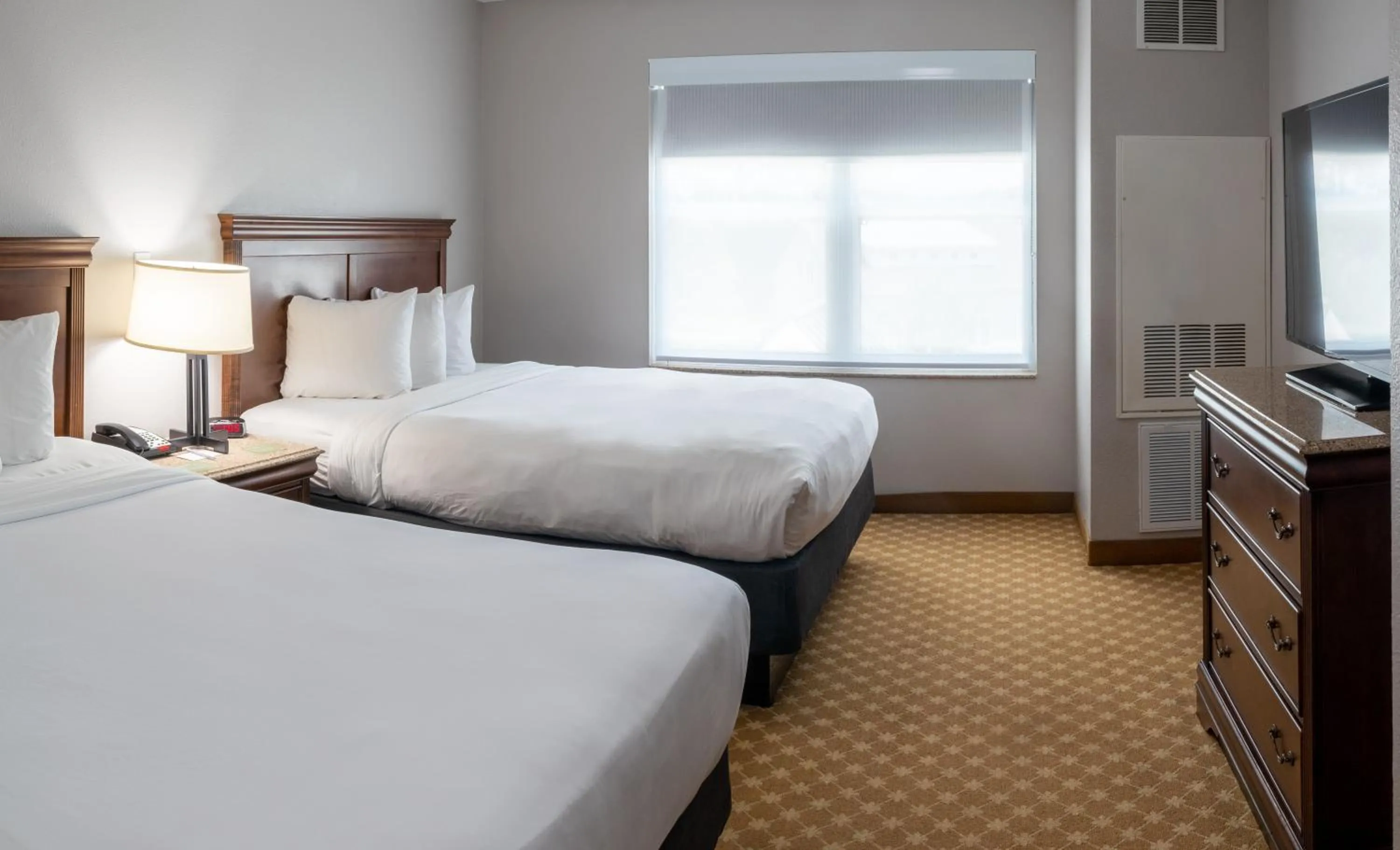 Bed in Country Inn & Suites by Radisson, Wilmington, NC