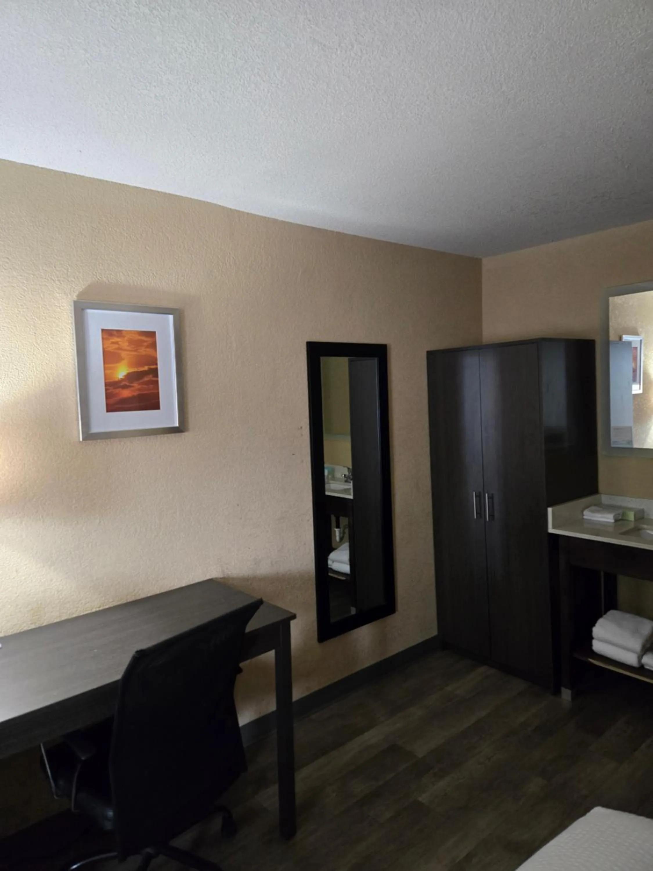 Bed in Days Inn by Wyndham Charlotte Northlake