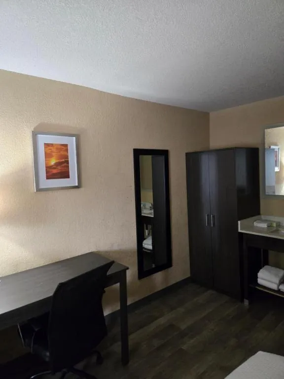 Bed in Days Inn by Wyndham Charlotte Northlake