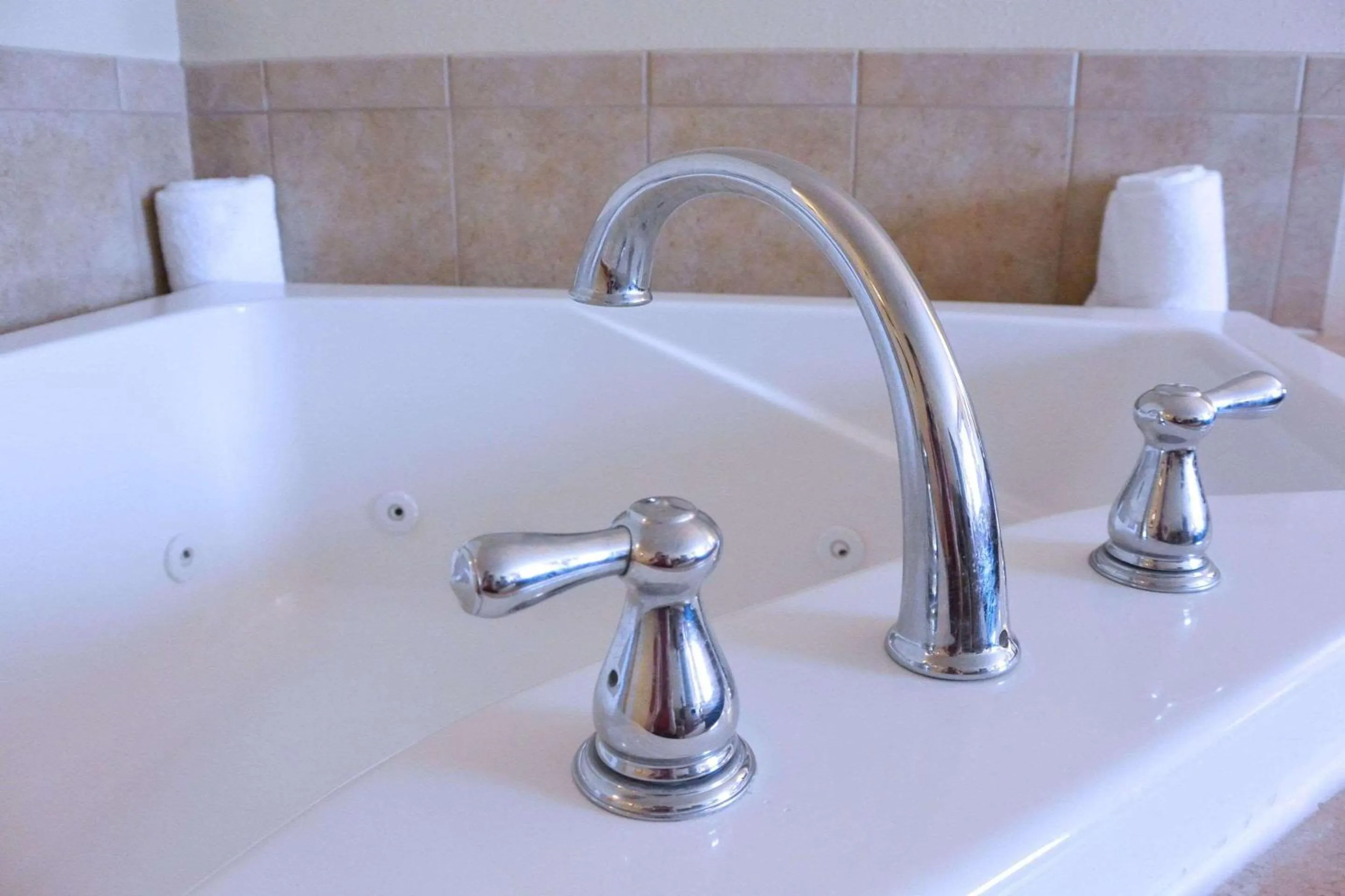 Bedroom in Country Inn & Suites by Radisson, Peoria North, IL