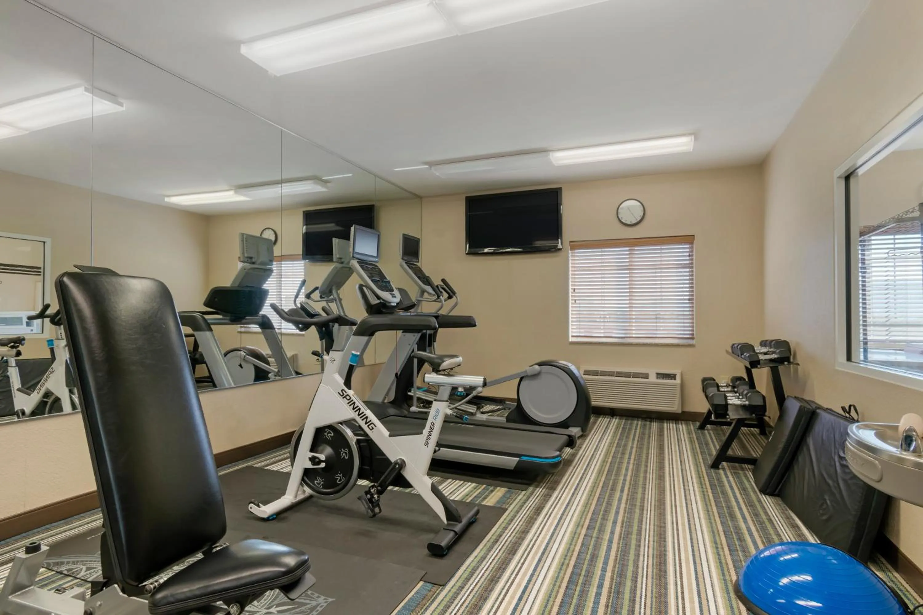 Fitness centre/facilities in Candlewood Suites Reading by IHG