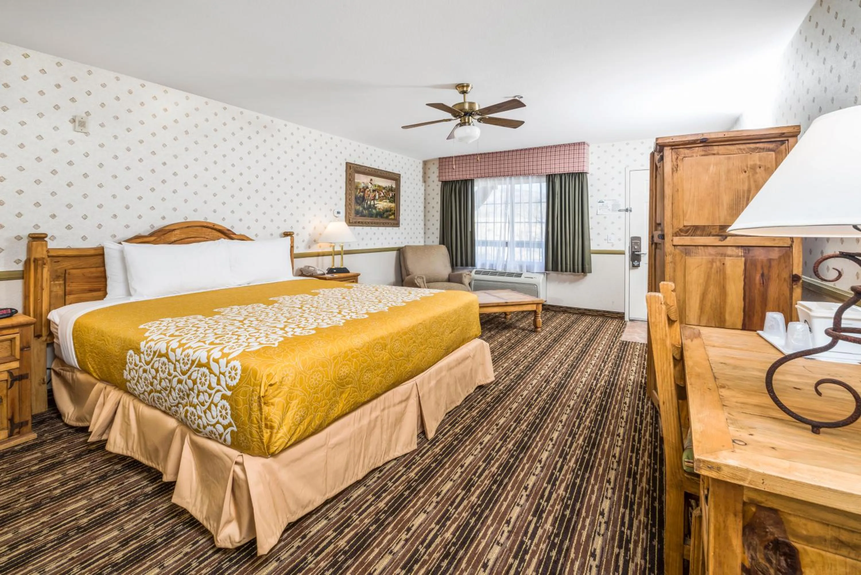 Bed in Days Inn by Wyndham Lebec