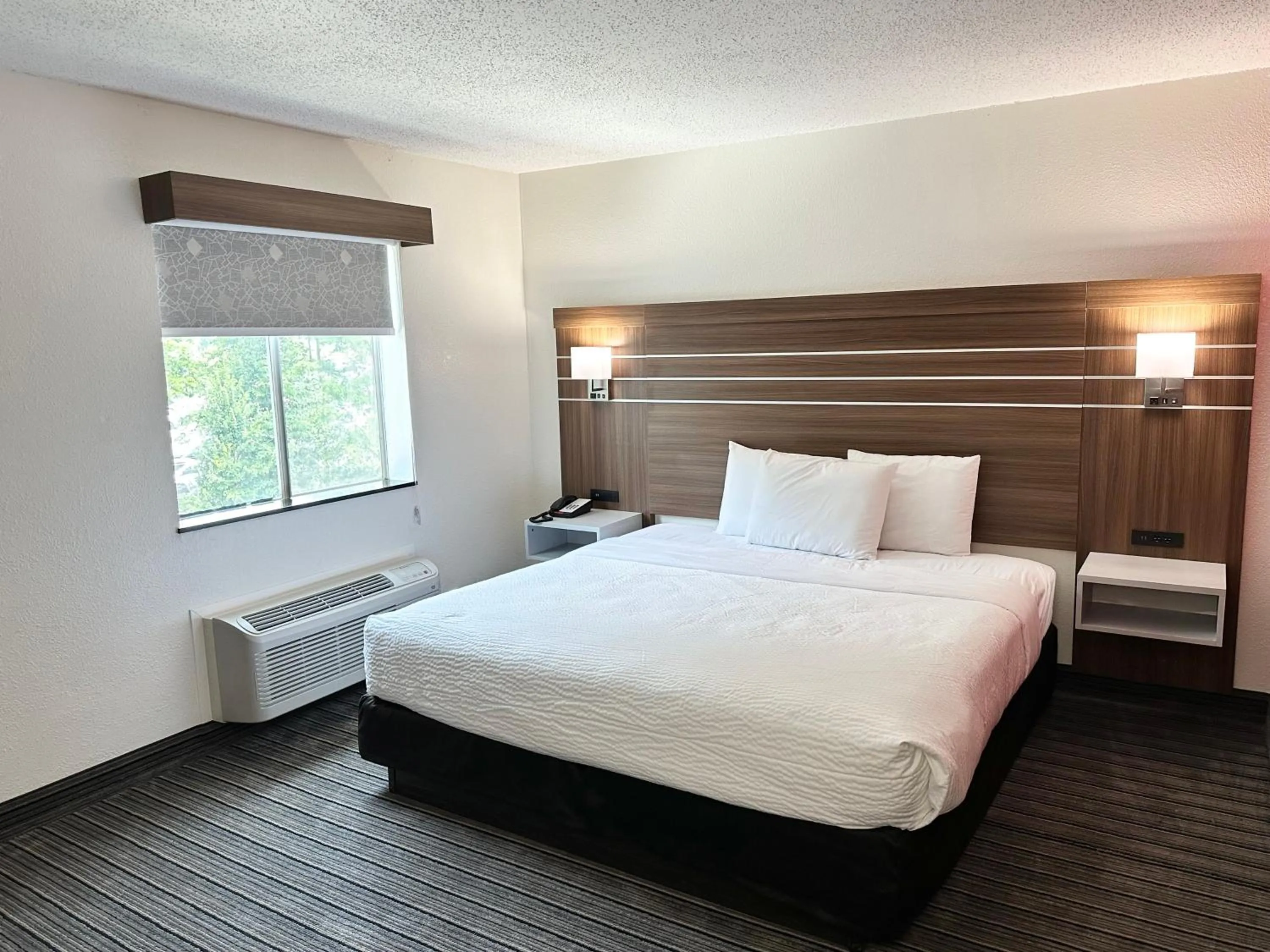 Bedroom, Bed in Ramada by Wyndham Lithia Springs Atlanta