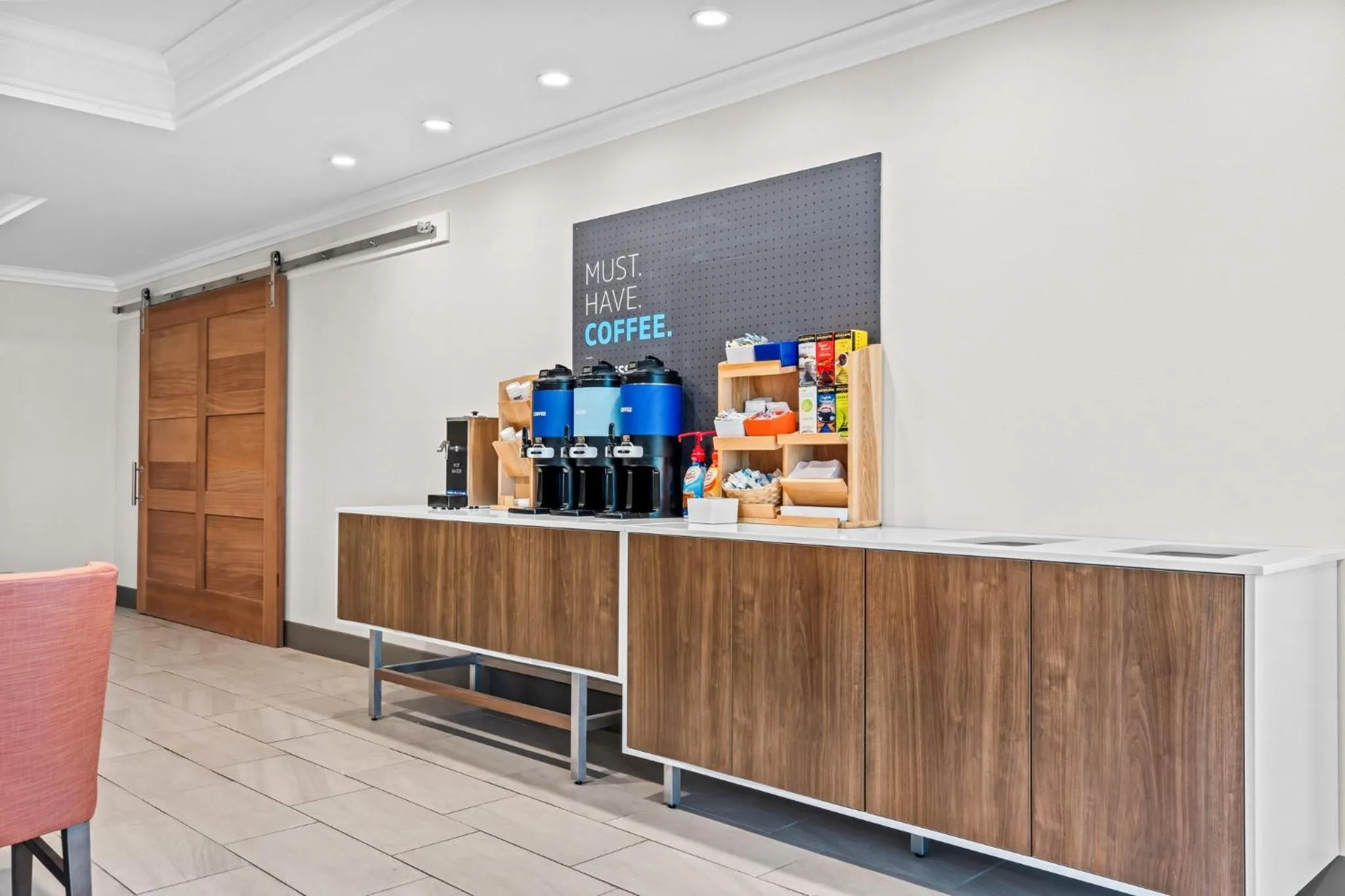 Breakfast in Holiday Inn Express Washington Court House by IHG