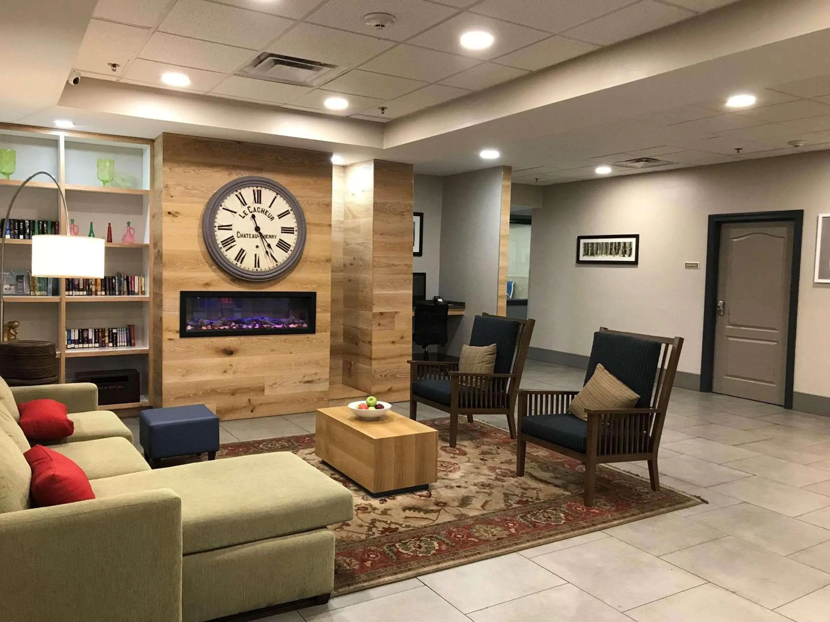 Lobby or reception in Country Inn & Suites by Radisson, Emporia, VA