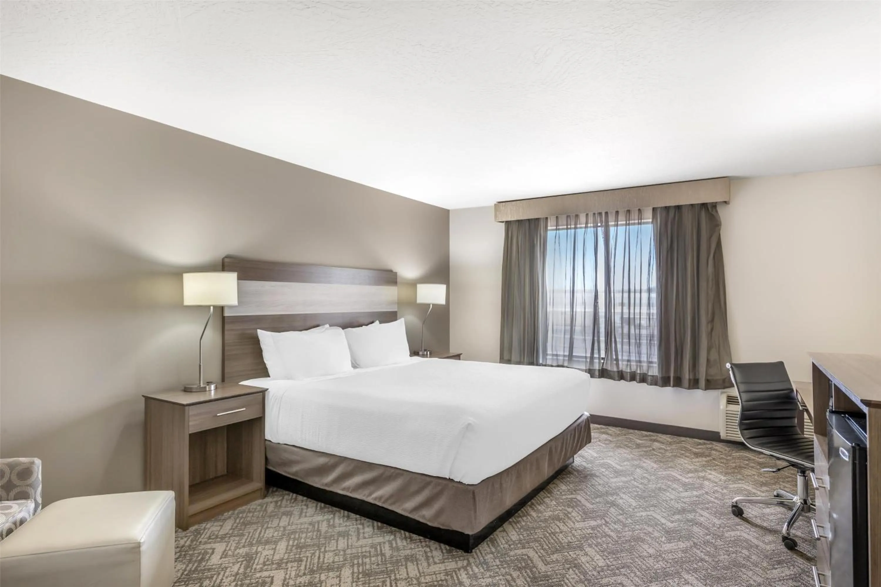 Bedroom, Bed in Best Western Plus Great Northern Inn