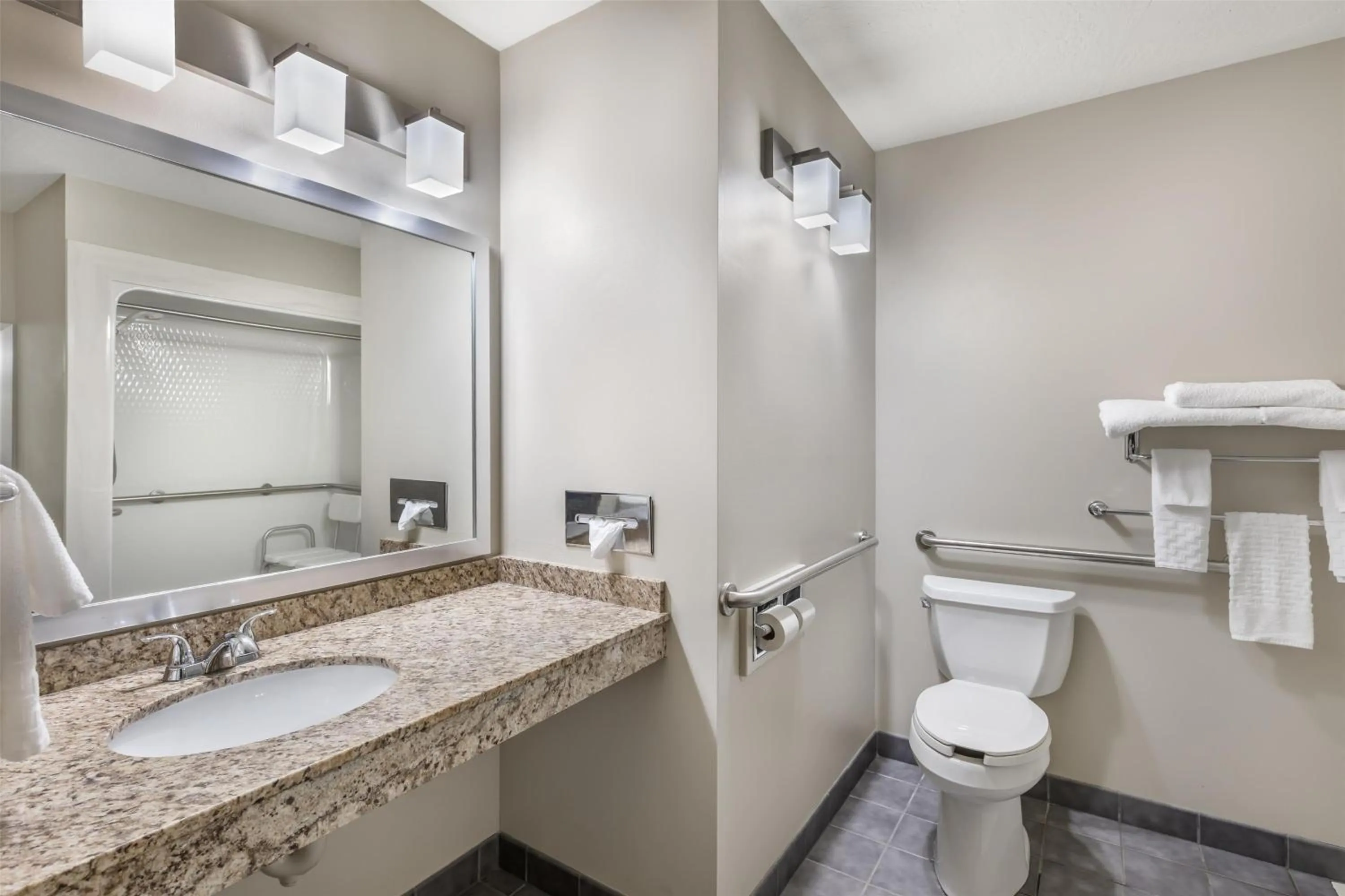 Bathroom in Best Western Plus Great Northern Inn