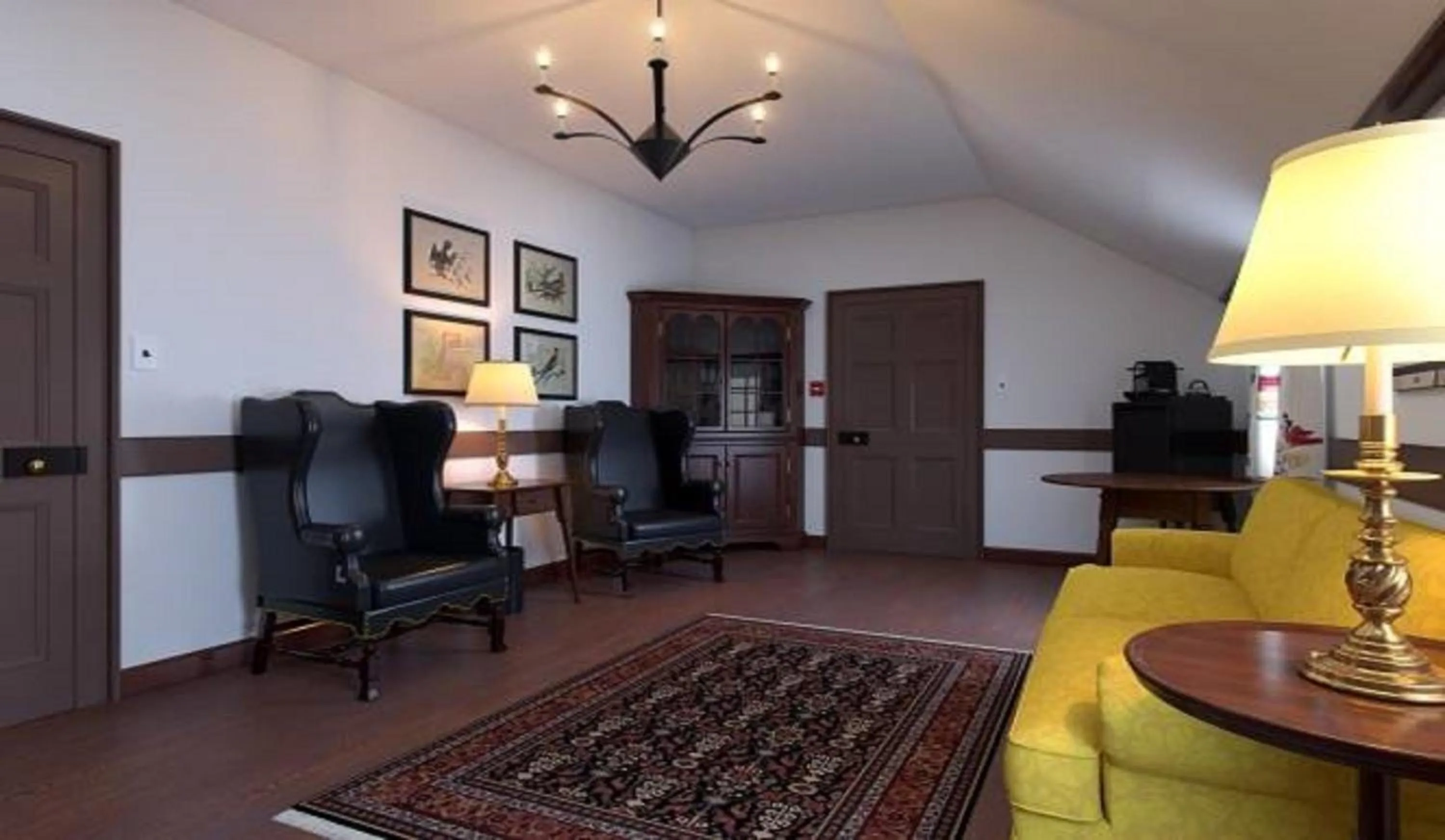 Seating area in Colonial Houses, an official Colonial Williamsburg Hotel