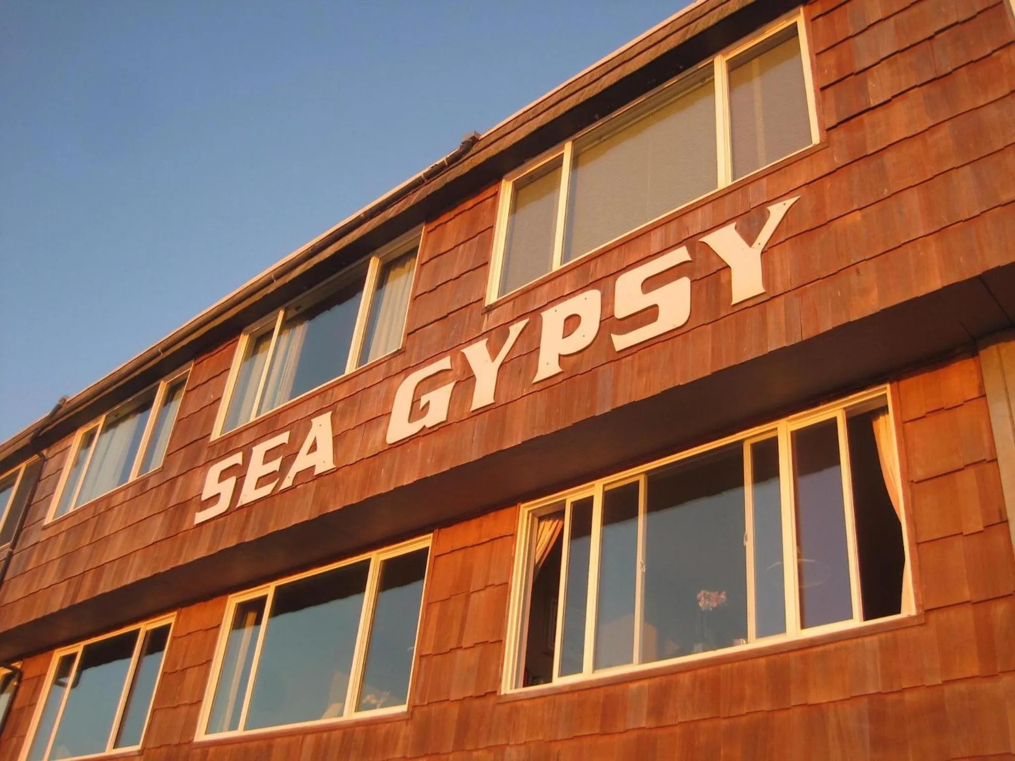 Property building in Sea Gypsy Rentals