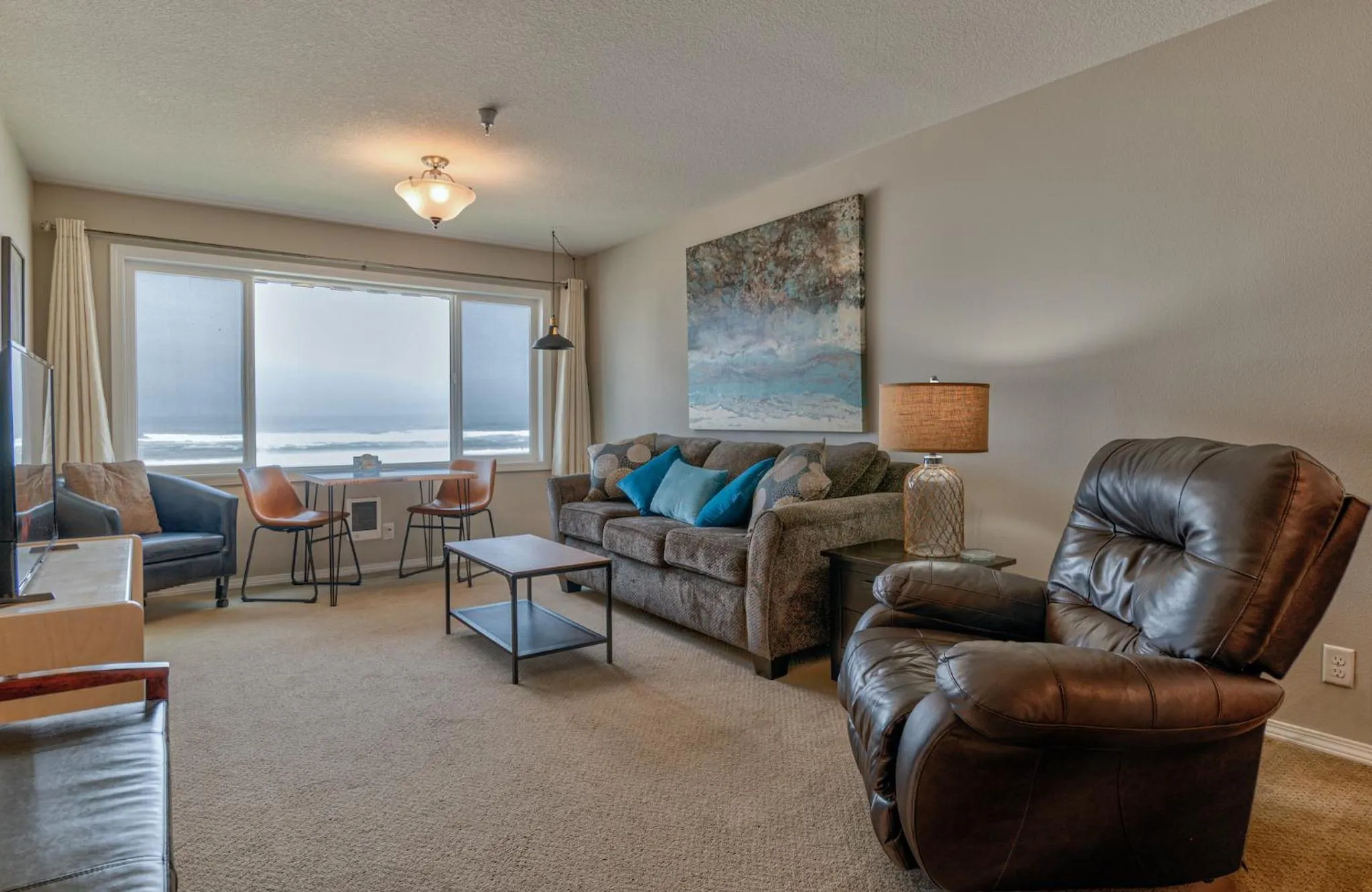 Seating area in Sea Gypsy Rentals