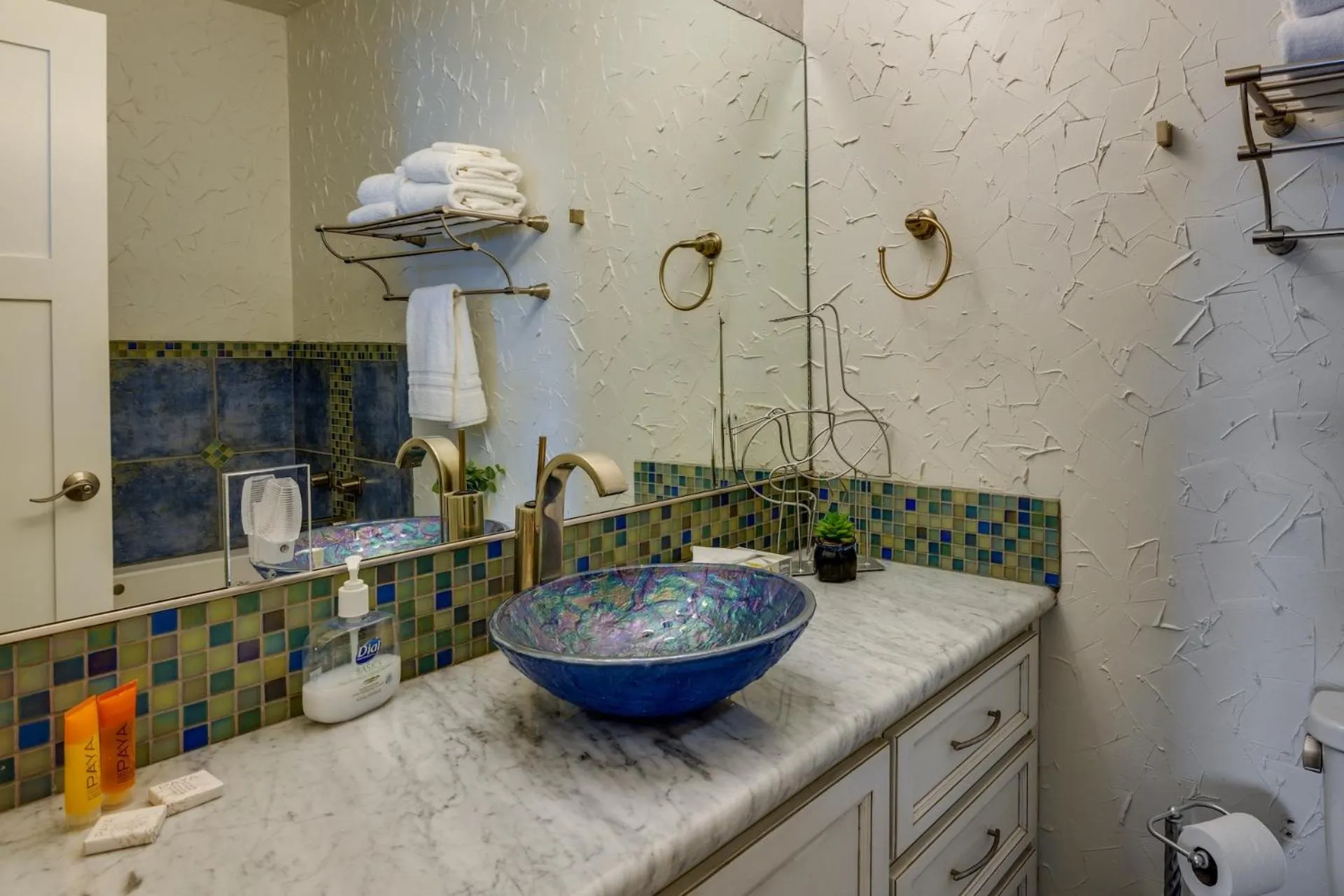 Bathroom in Sea Gypsy Rentals