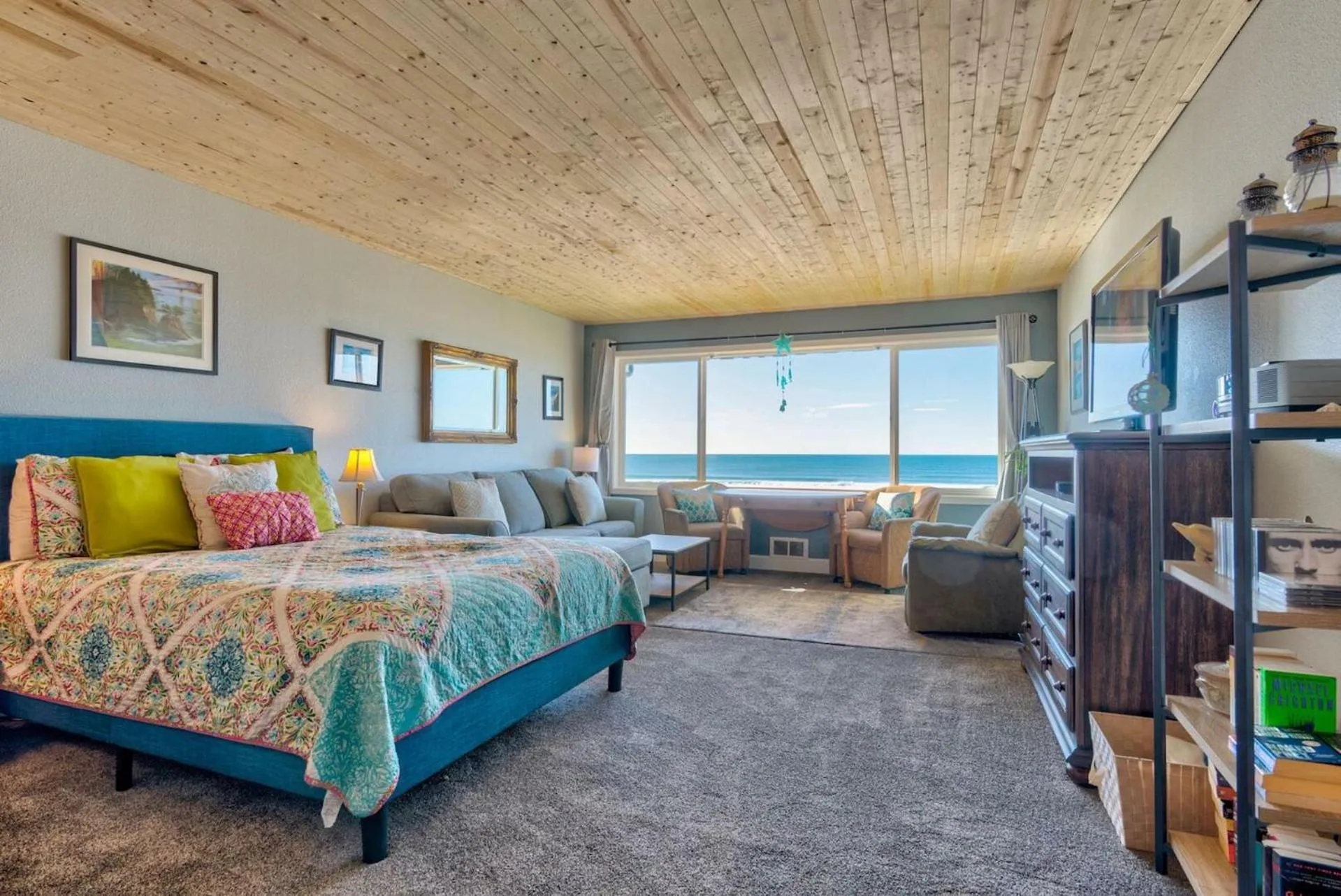 Bed in Sea Gypsy Rentals