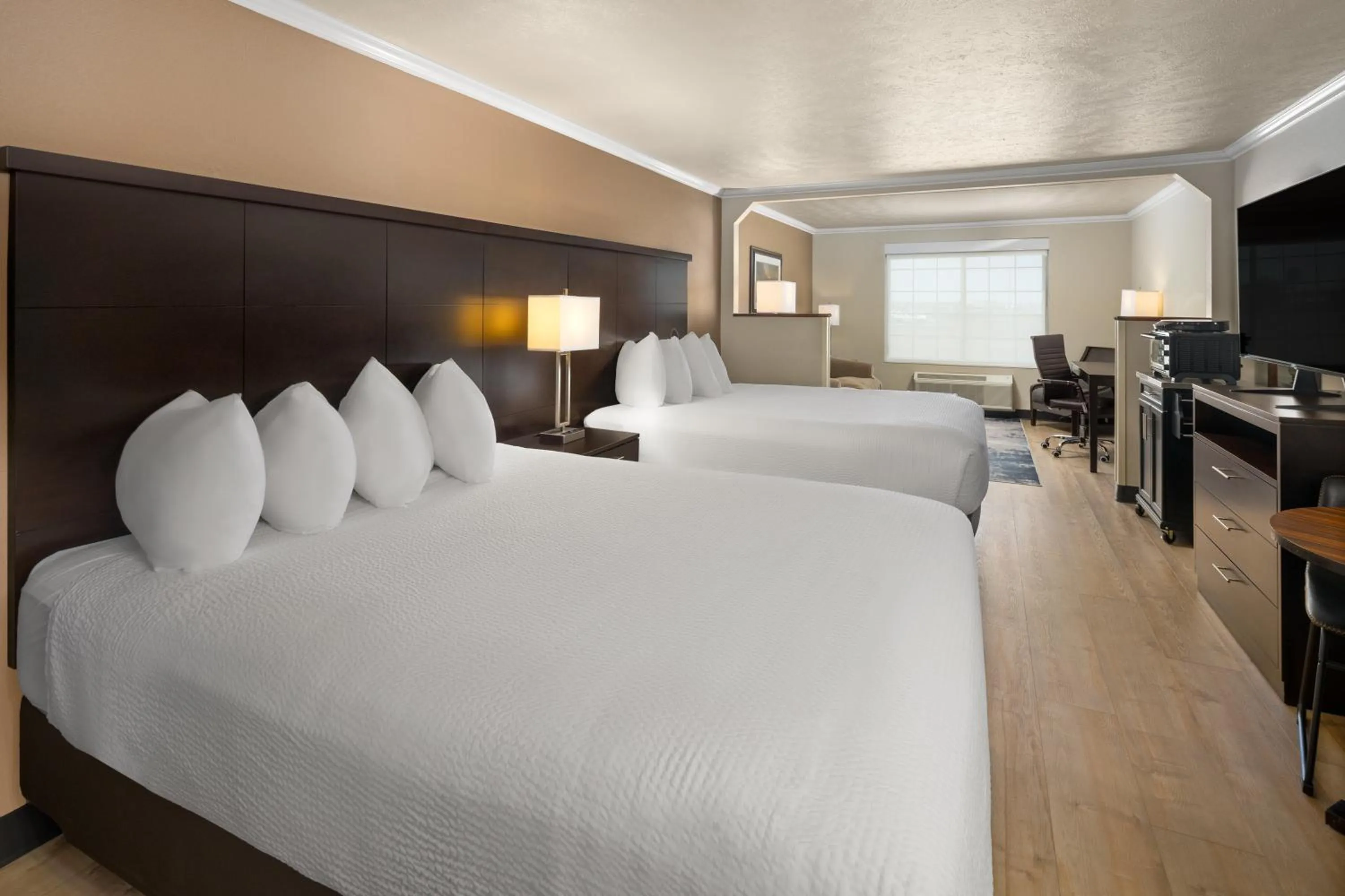 Bed in Ramada by Wyndham Moses Lake