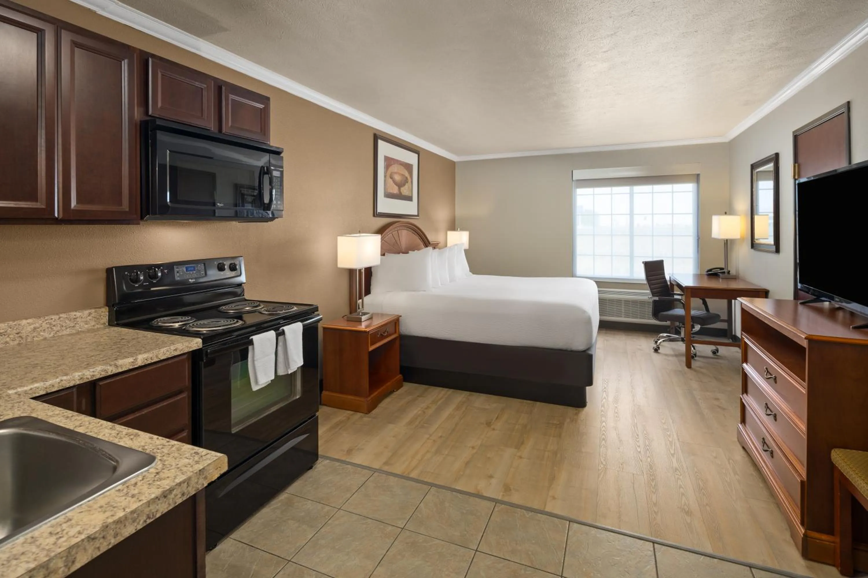 Bed in Ramada by Wyndham Moses Lake