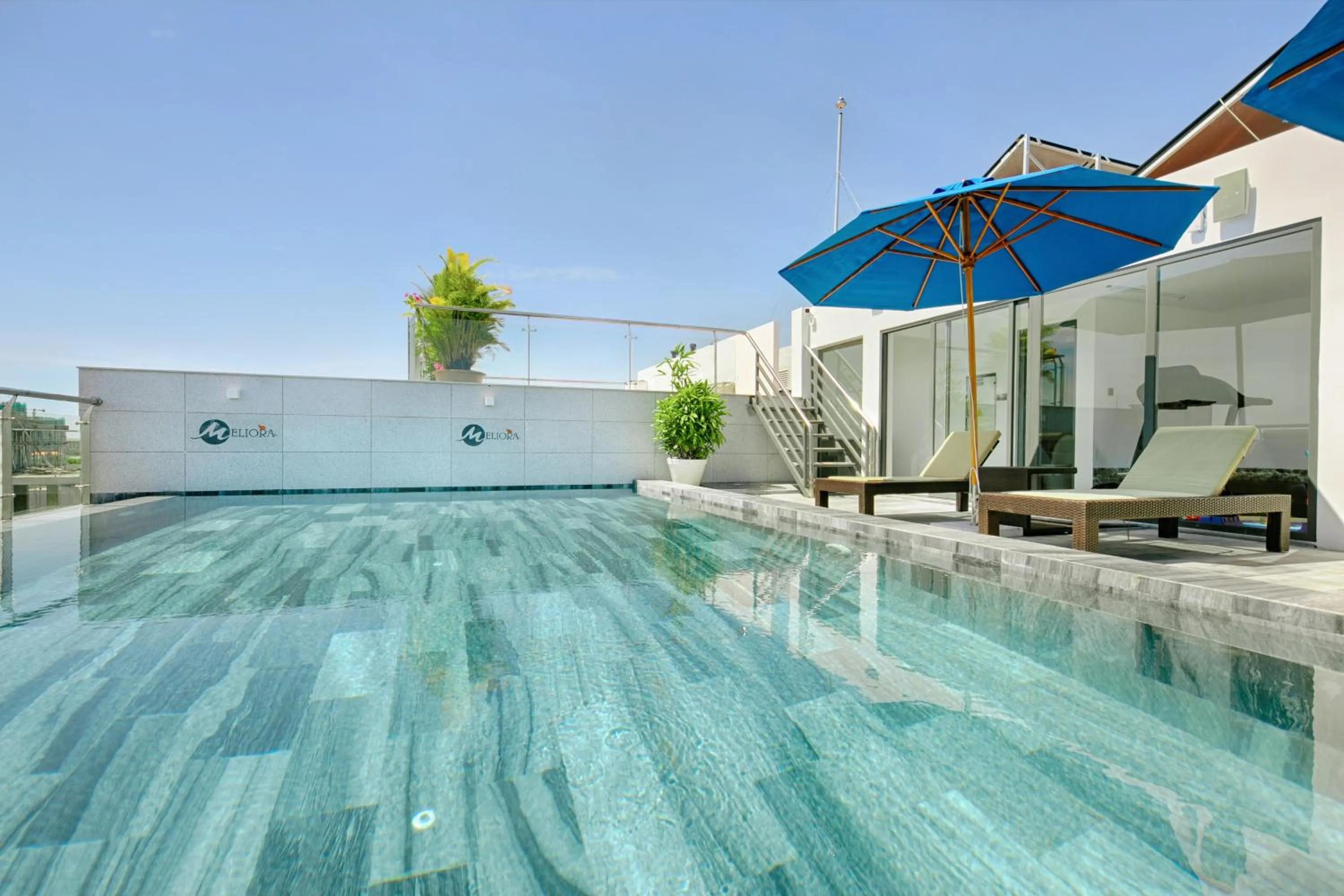 Swimming pool in Meliora Hotel & Apartment