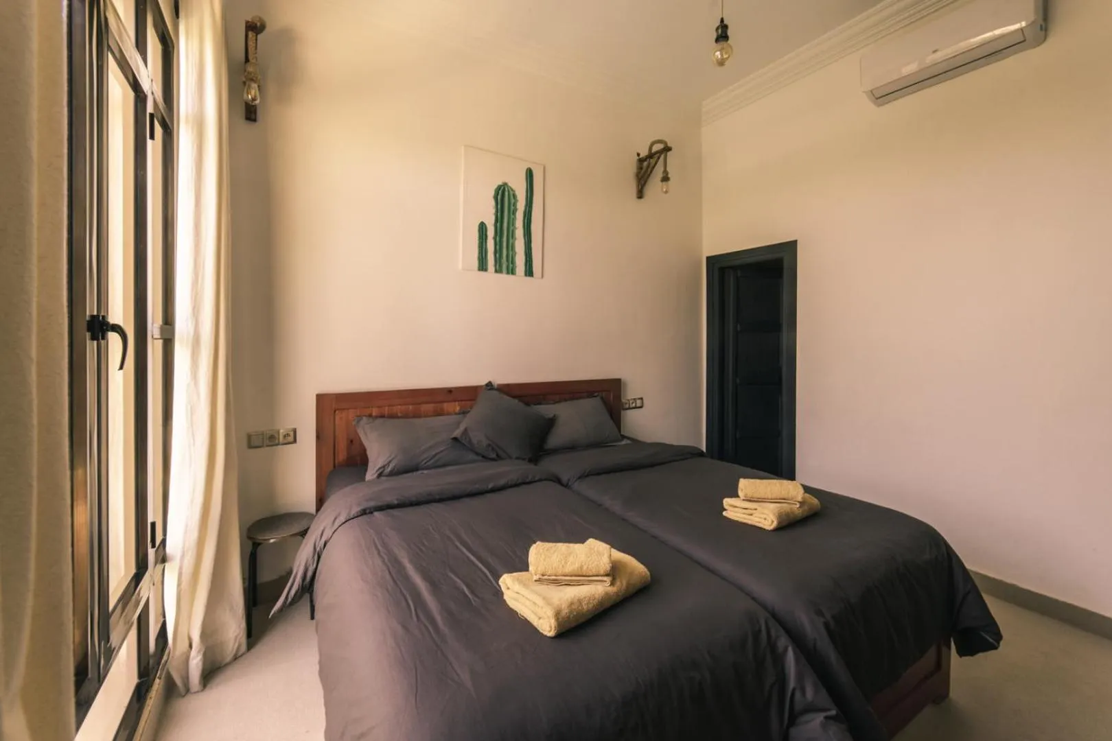 Bedroom, Bed in The Kozyhome