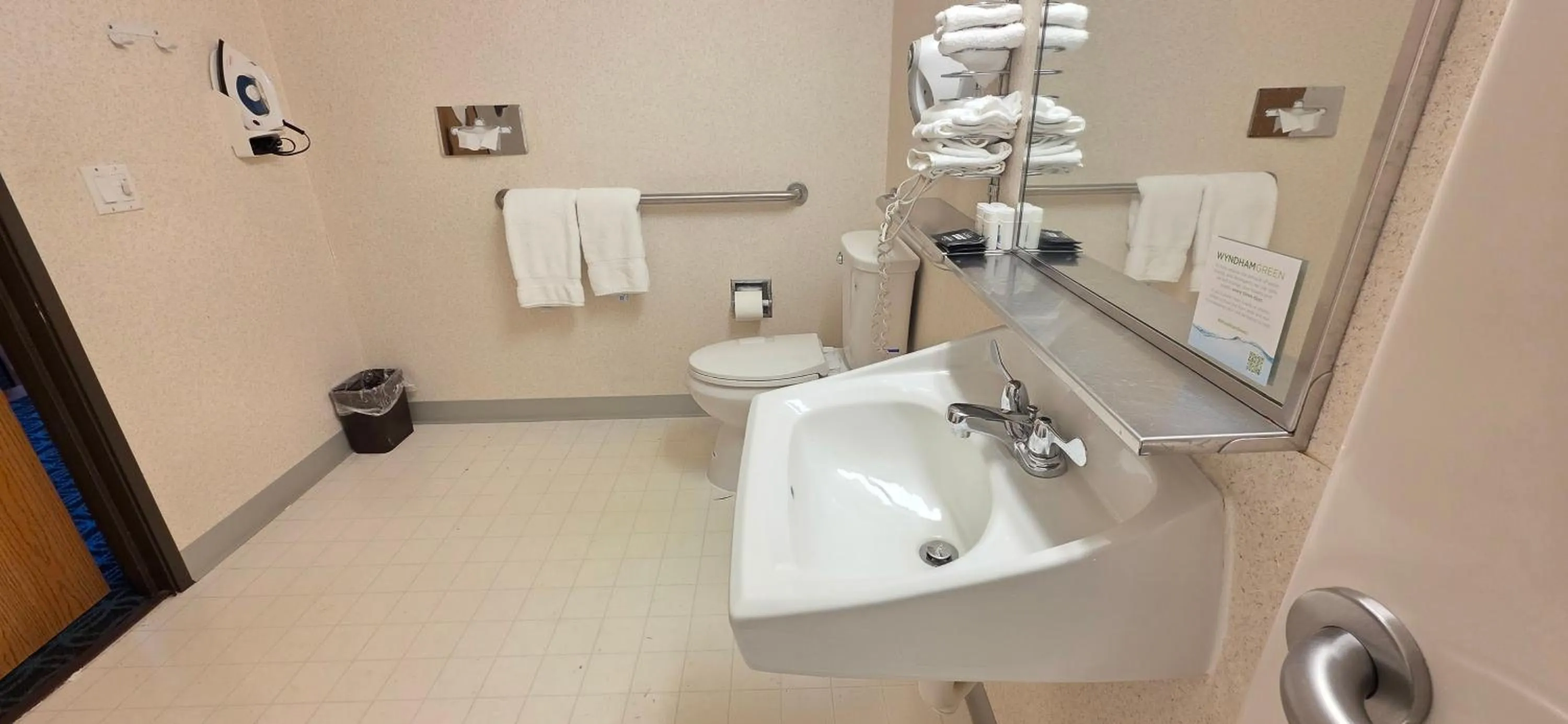 Bathroom in Baymont by Wyndham Howell/Brighton