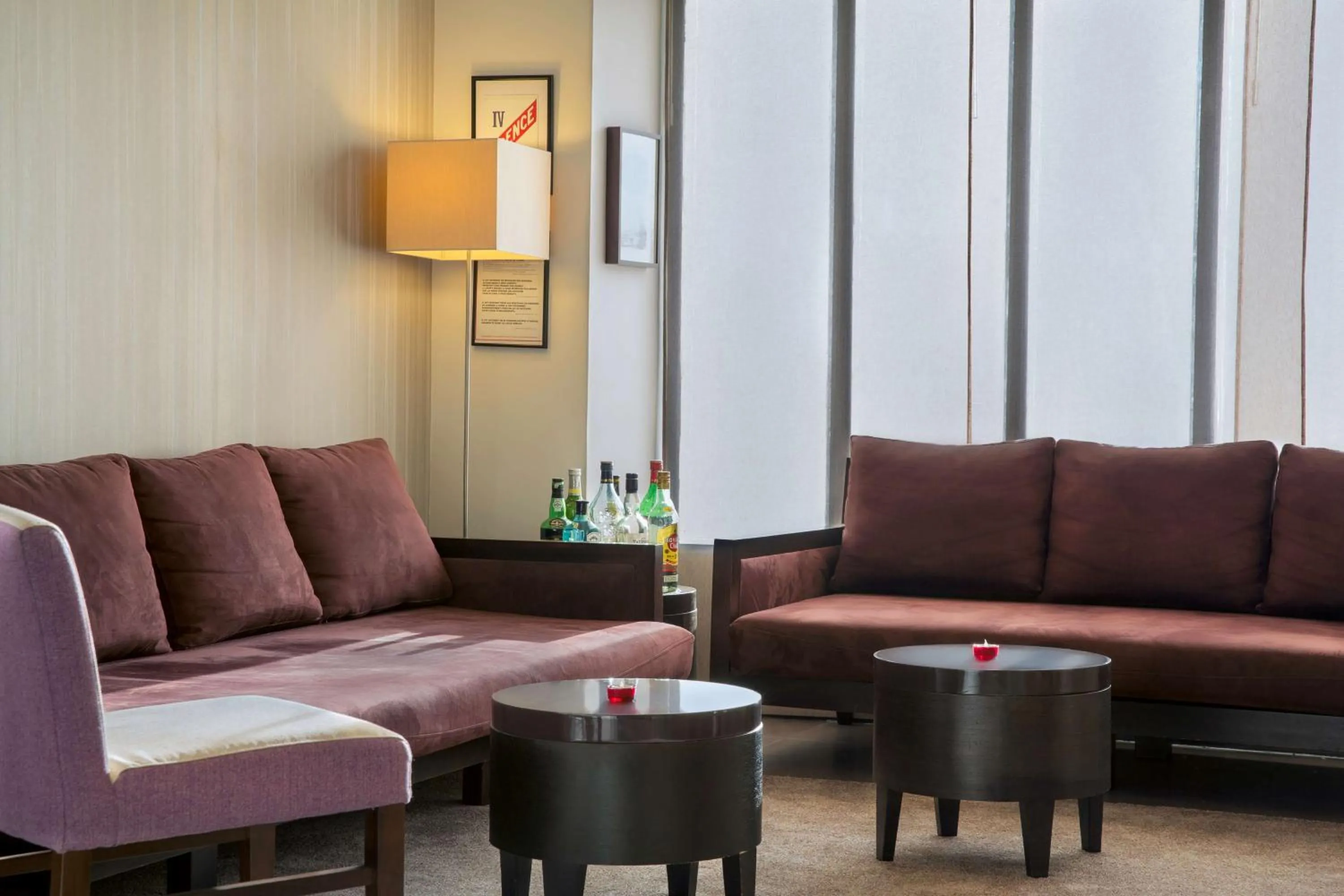 Lobby or reception in Best Western Rives de Paris La Defense