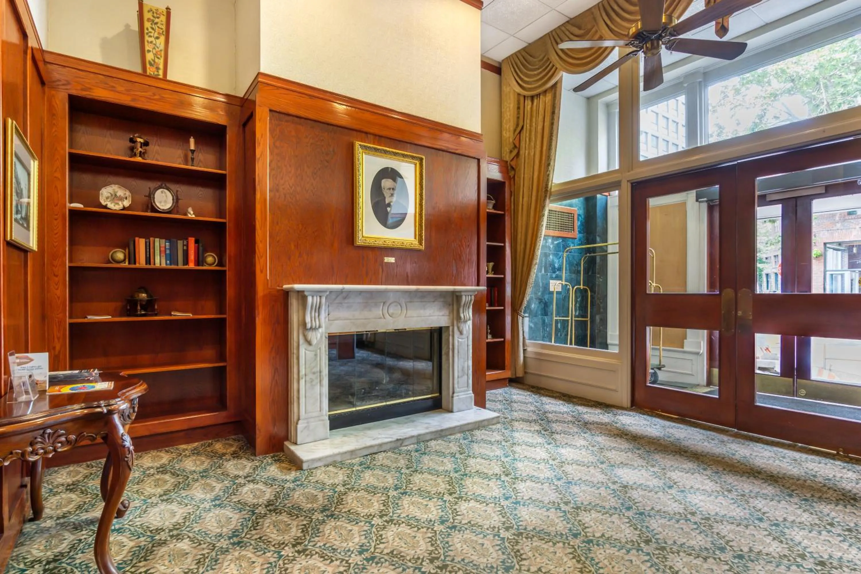 Seating area in Best Western Plus Pioneer Square Hotel Downtown