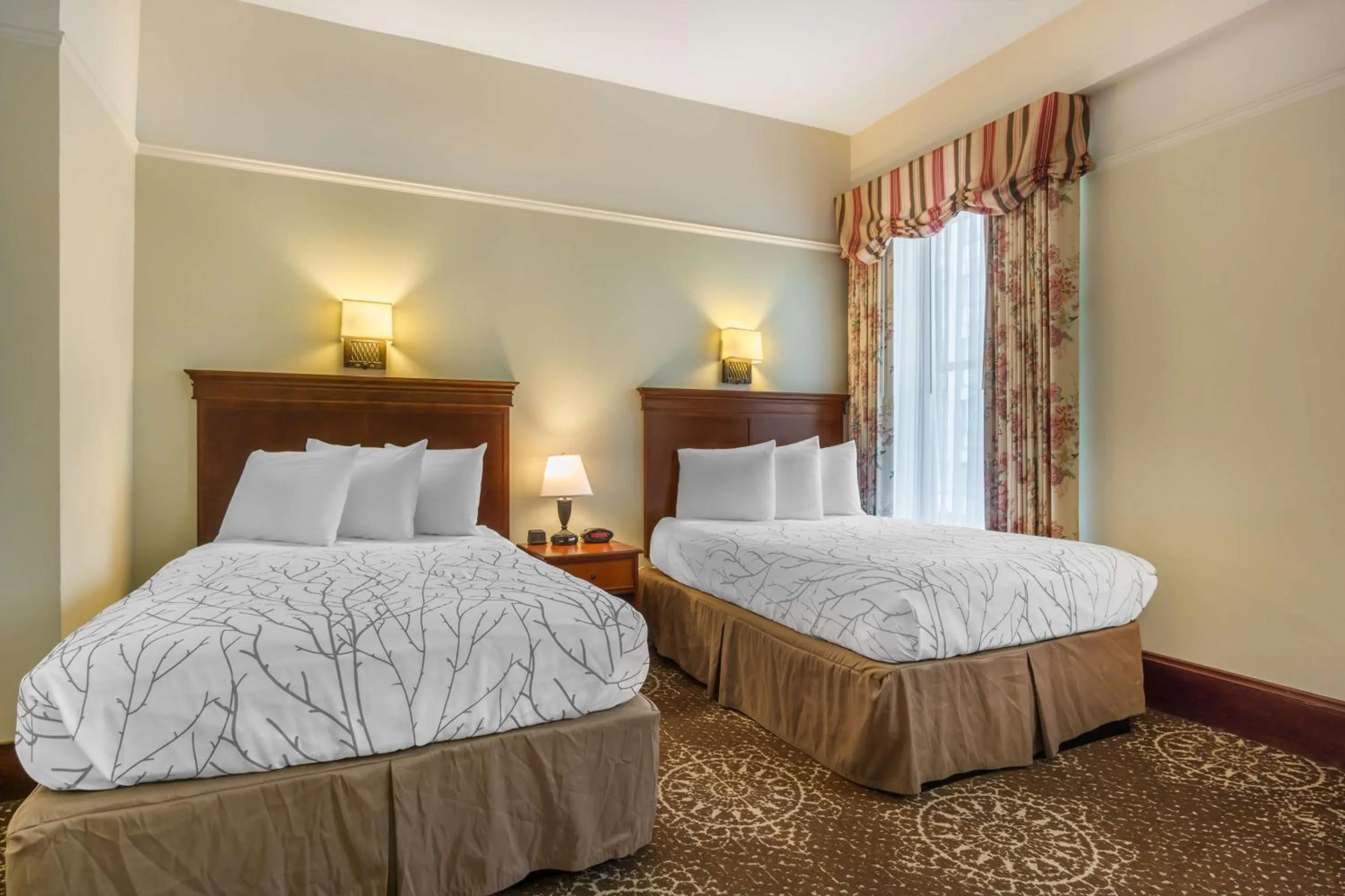 Bedroom, Bed in Best Western Plus Pioneer Square Hotel Downtown