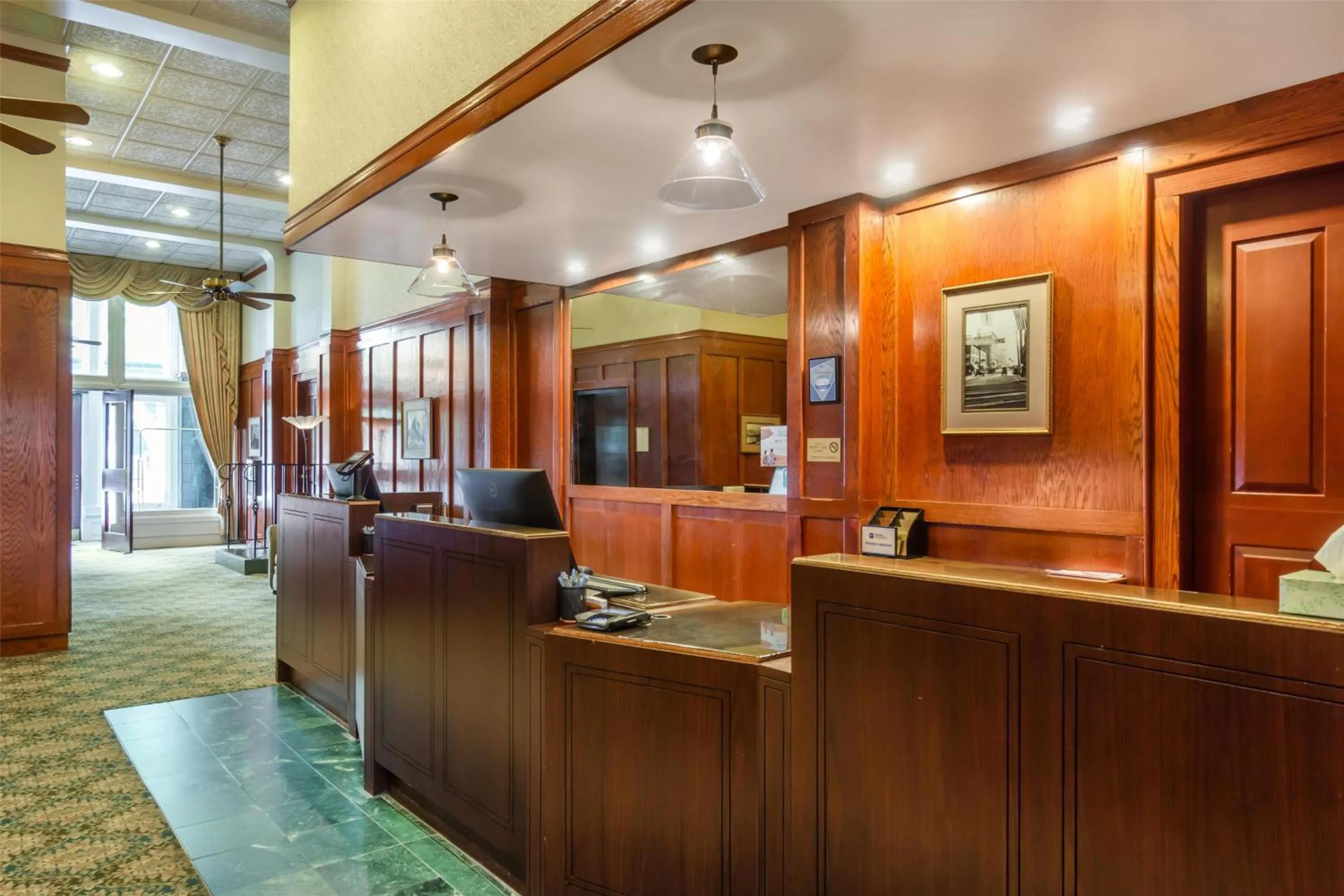Lobby or reception in Best Western Plus Pioneer Square Hotel Downtown
