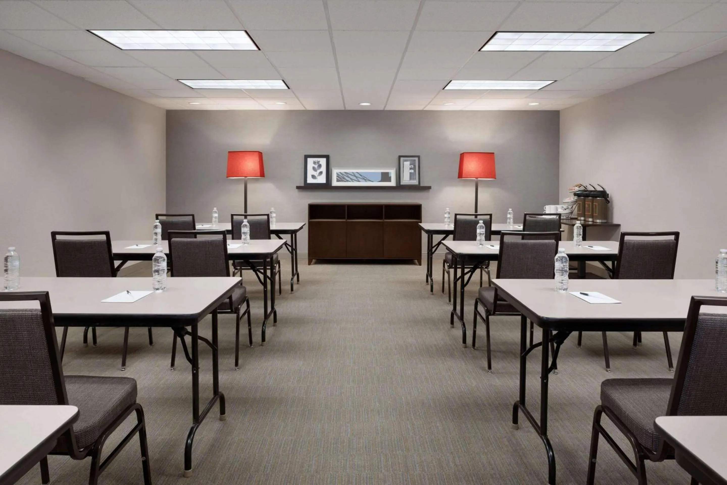 Meeting/conference room in Country Inn & Suites by Radisson, Houghton, MI