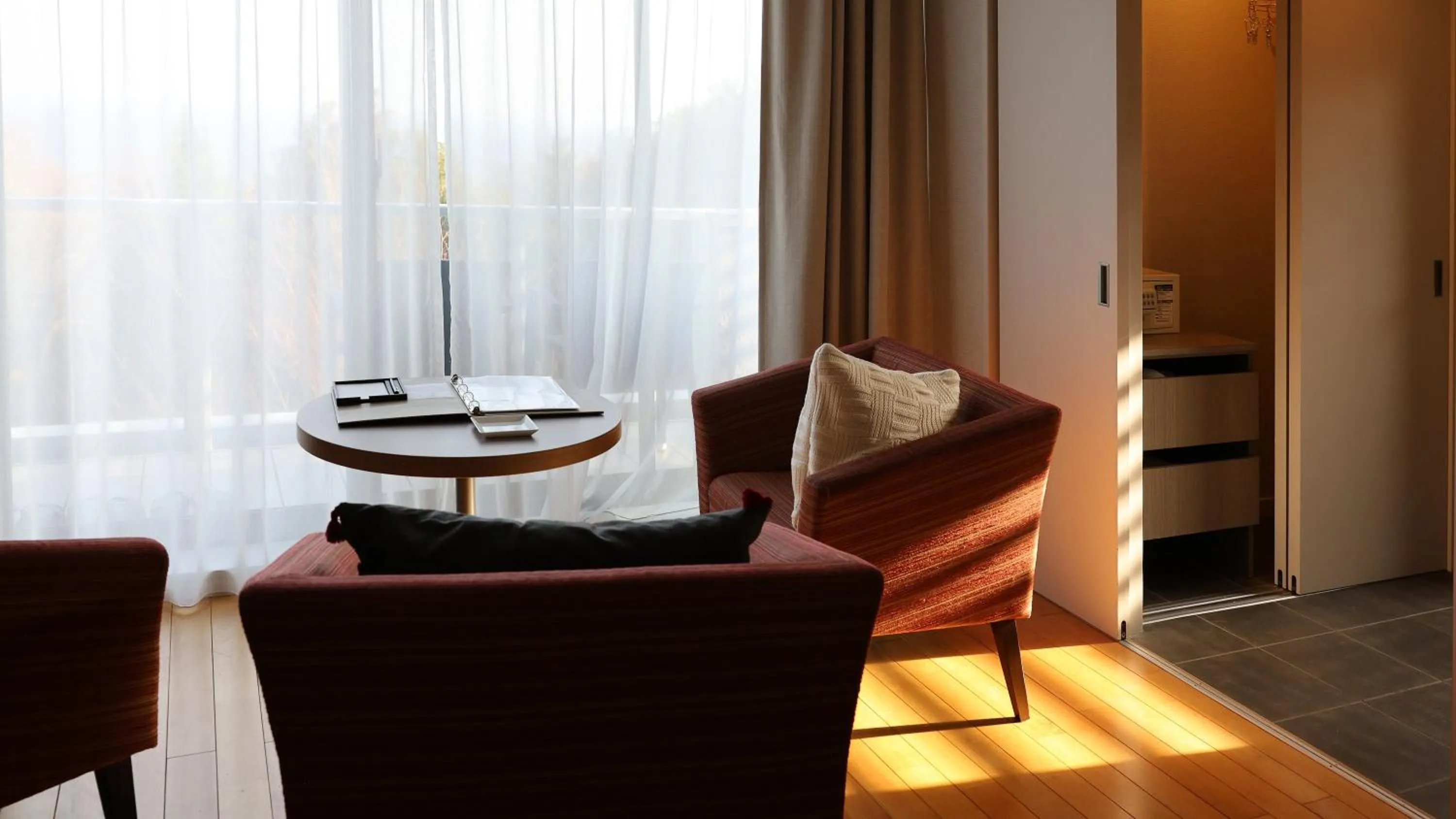 Photo of the whole room in the salon 伊豆高原 Hotels & Resort