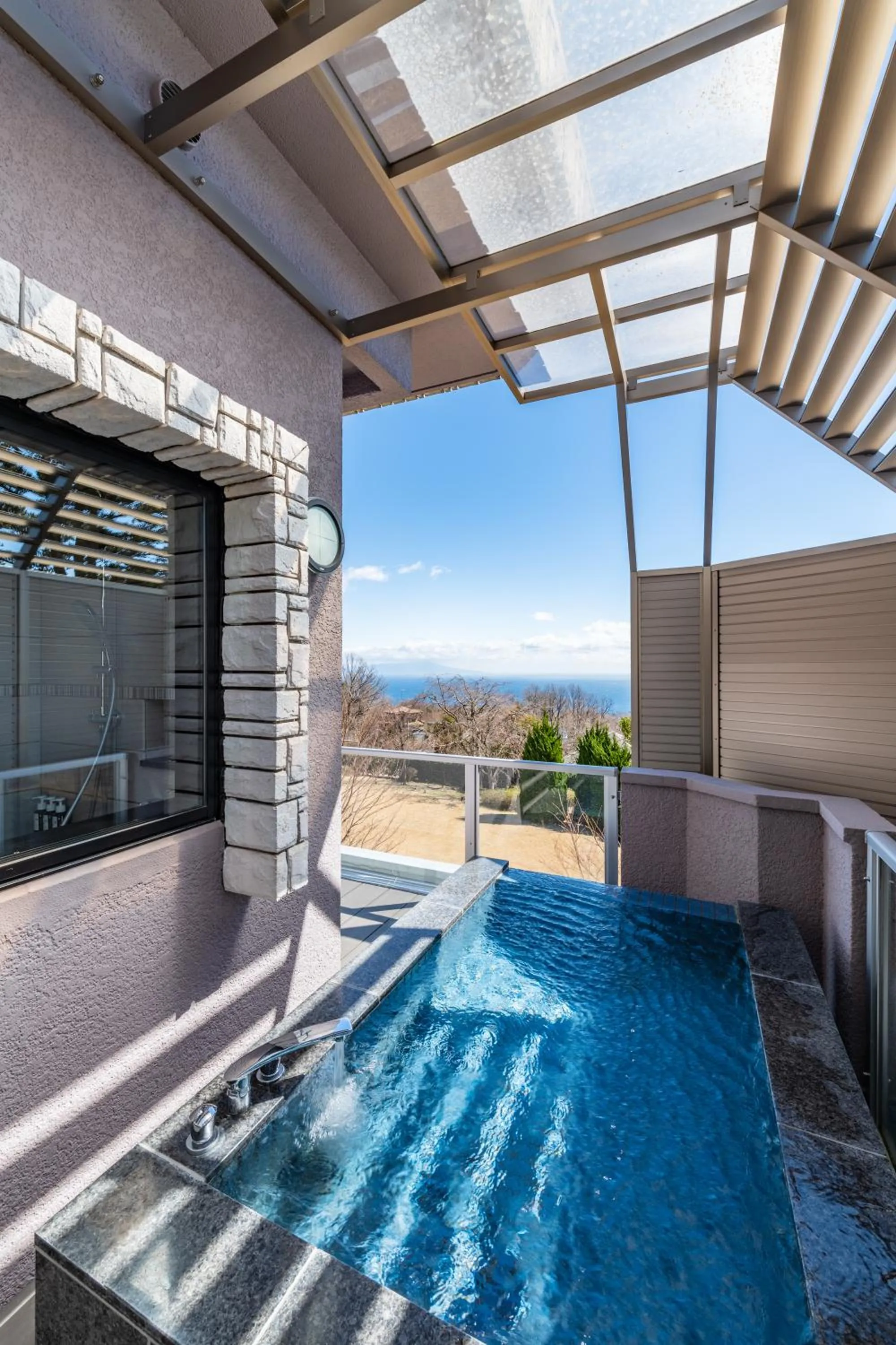 Bathroom in the salon 伊豆高原 Hotels & Resort