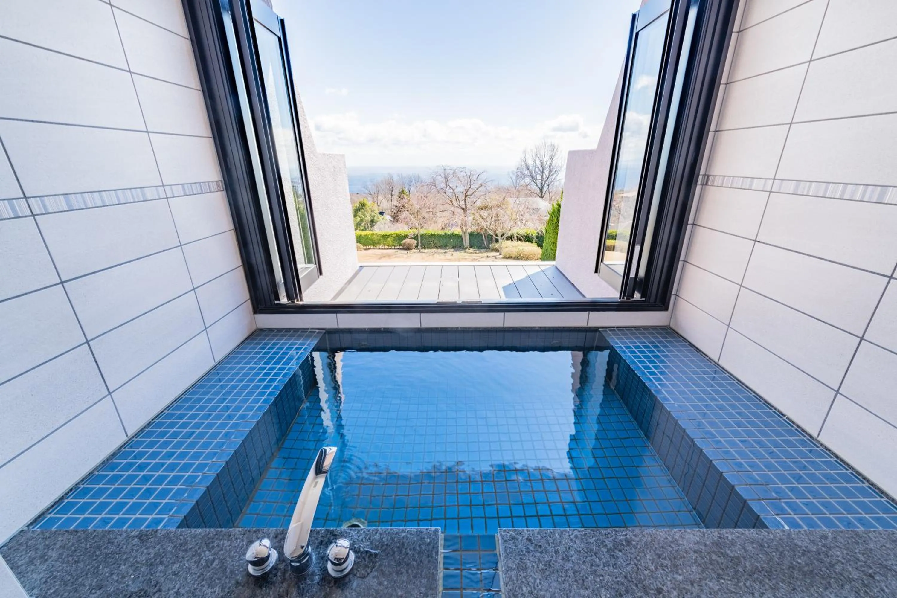 Bathroom in the salon 伊豆高原 Hotels & Resort