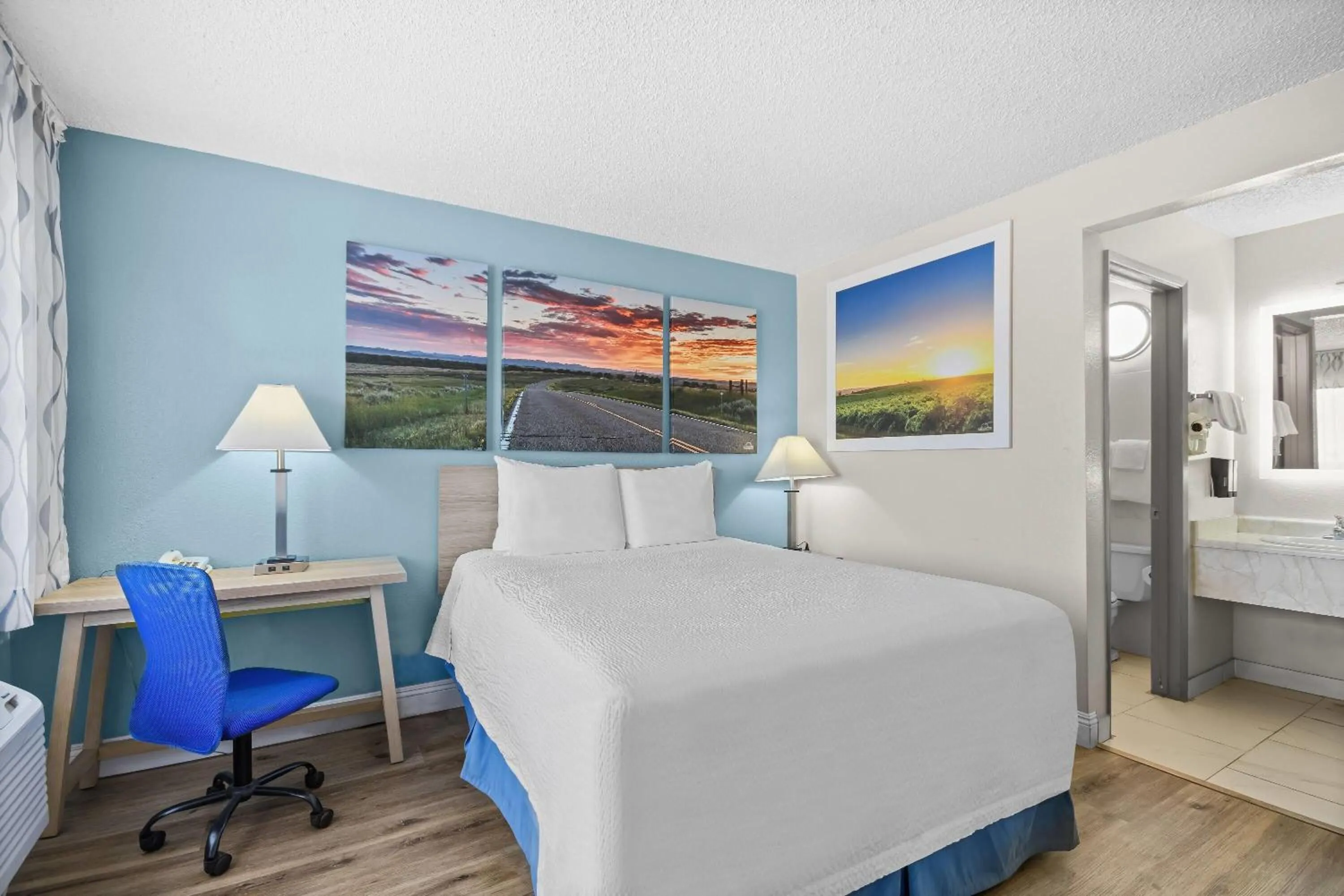 Bed in Days Inn by Wyndham Lost Hills