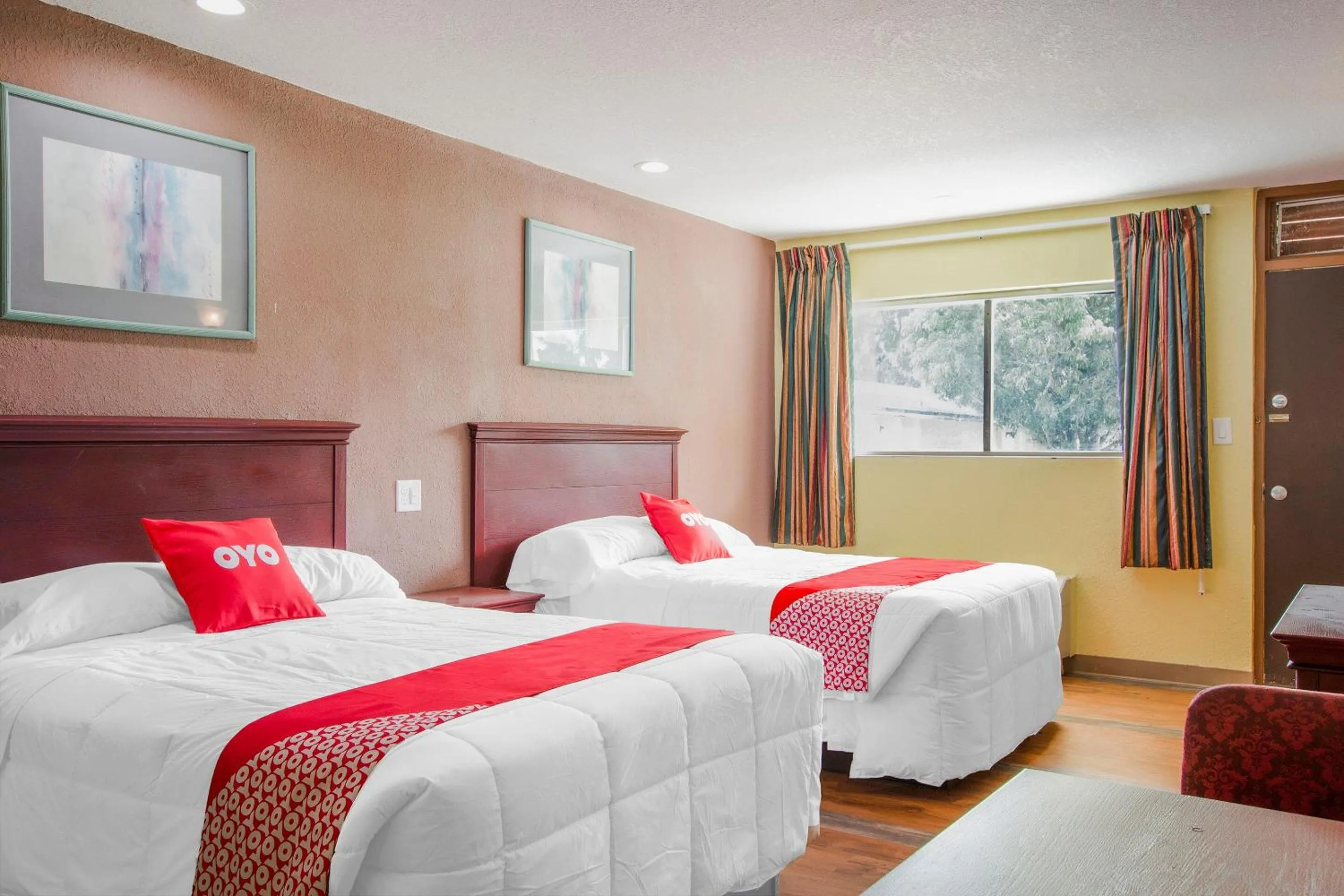 Bedroom, Bed in OYO Superior Budget Inn Bartow