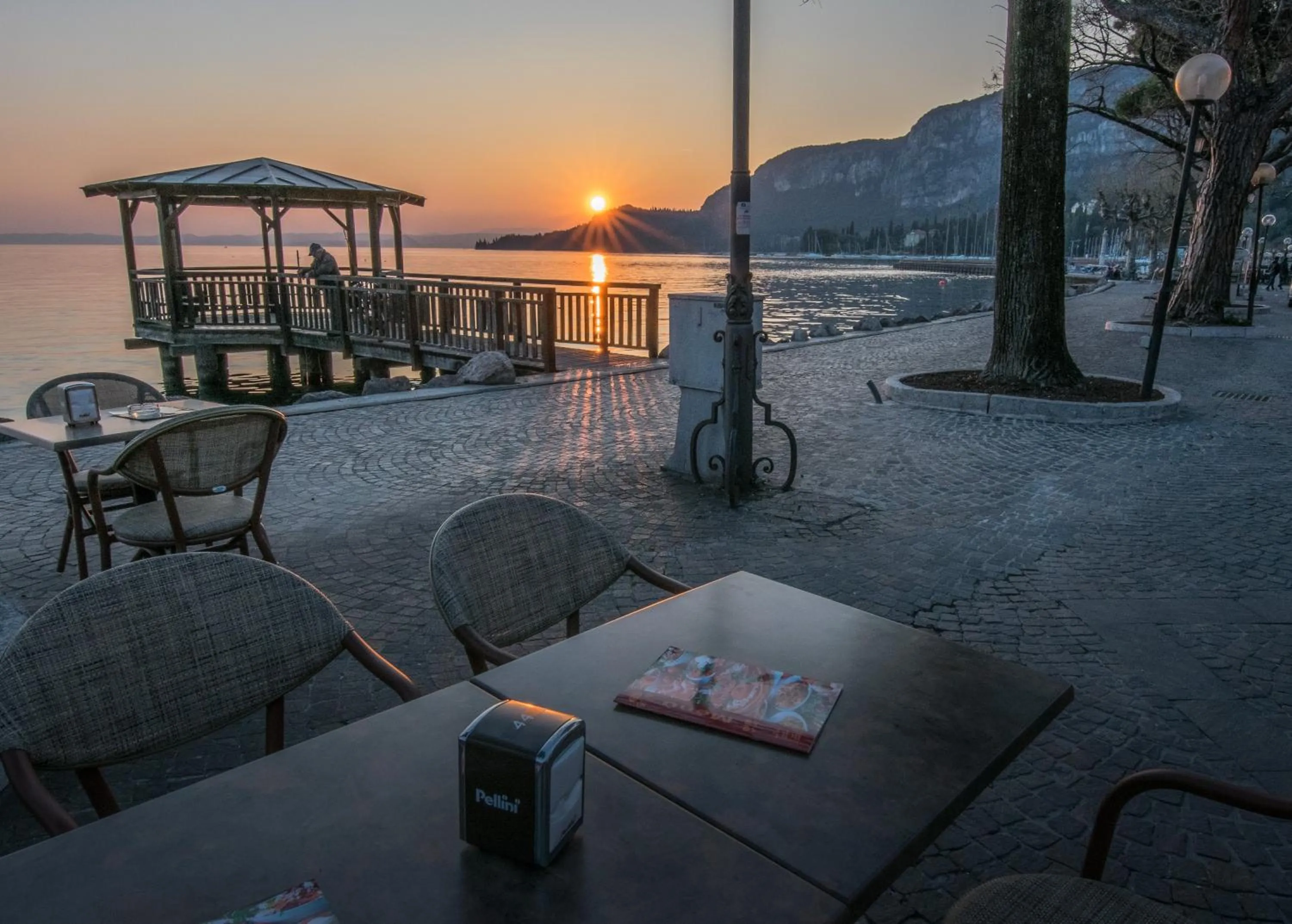 Restaurant/places to eat in Hotel Roma