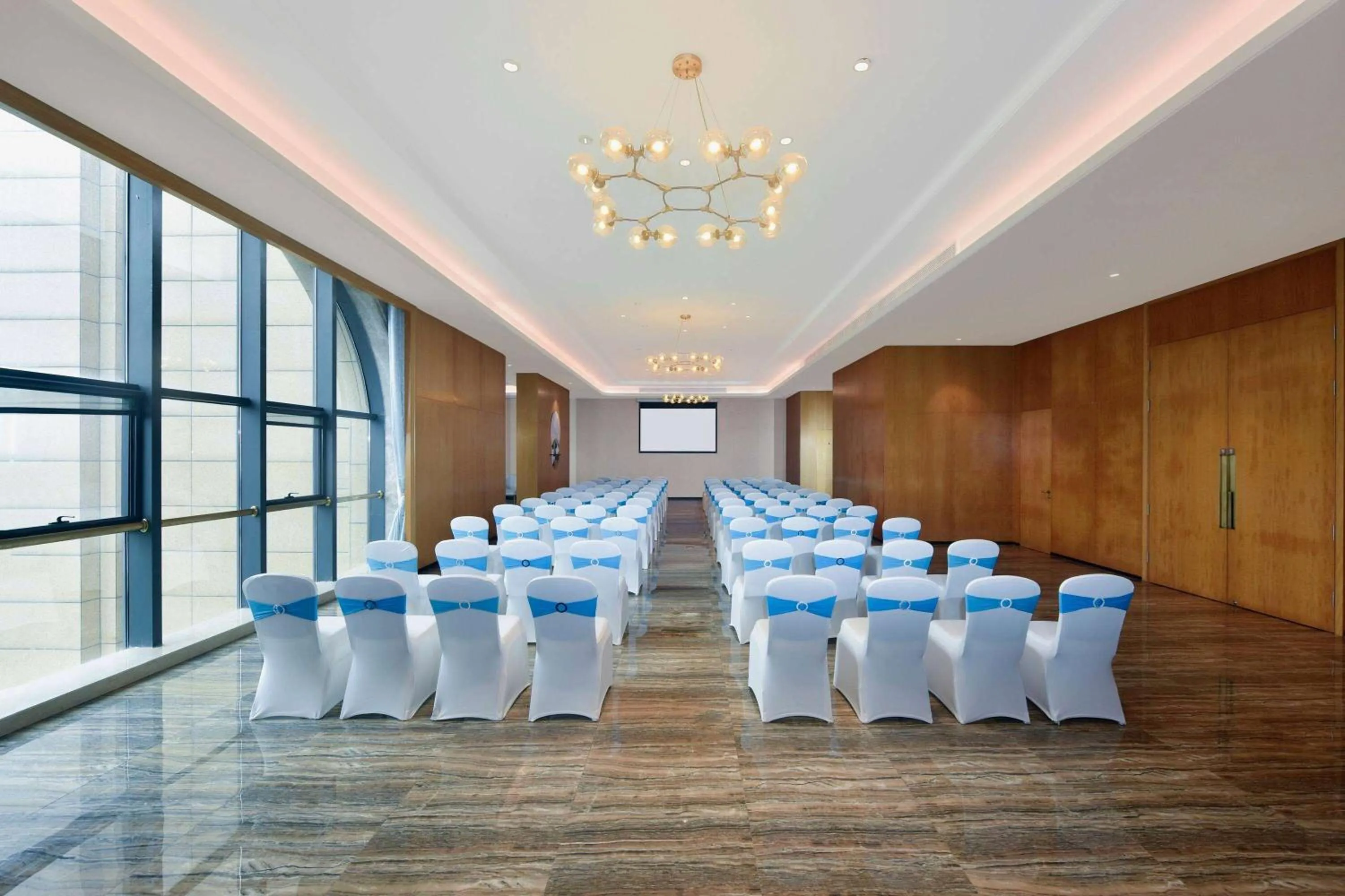 Meeting/conference room in Ramada Plaza by Wyndham Dongxing City Center