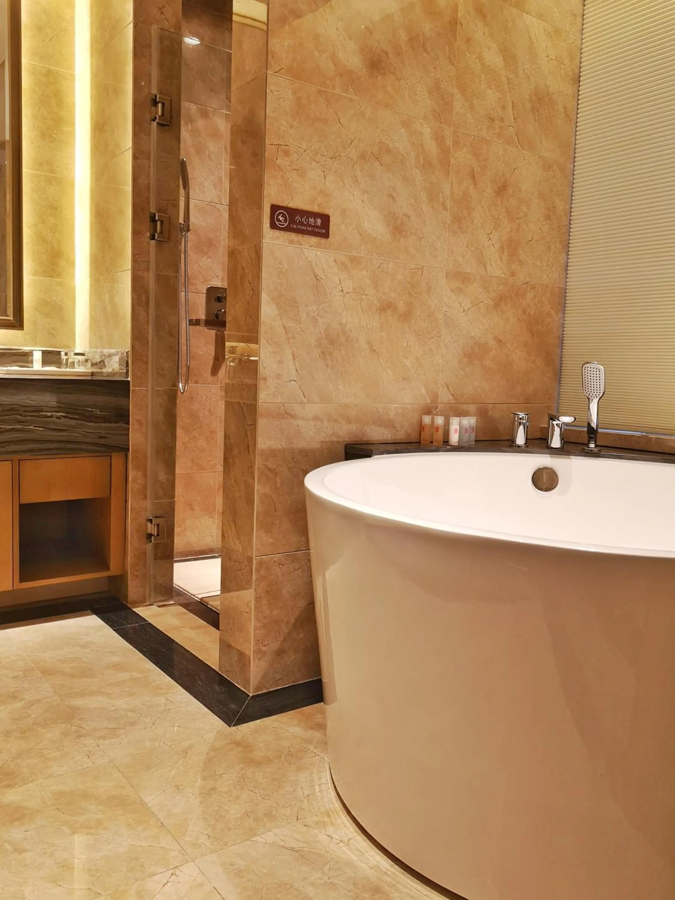 Ramada Plaza by Wyndham Dongxing City Center